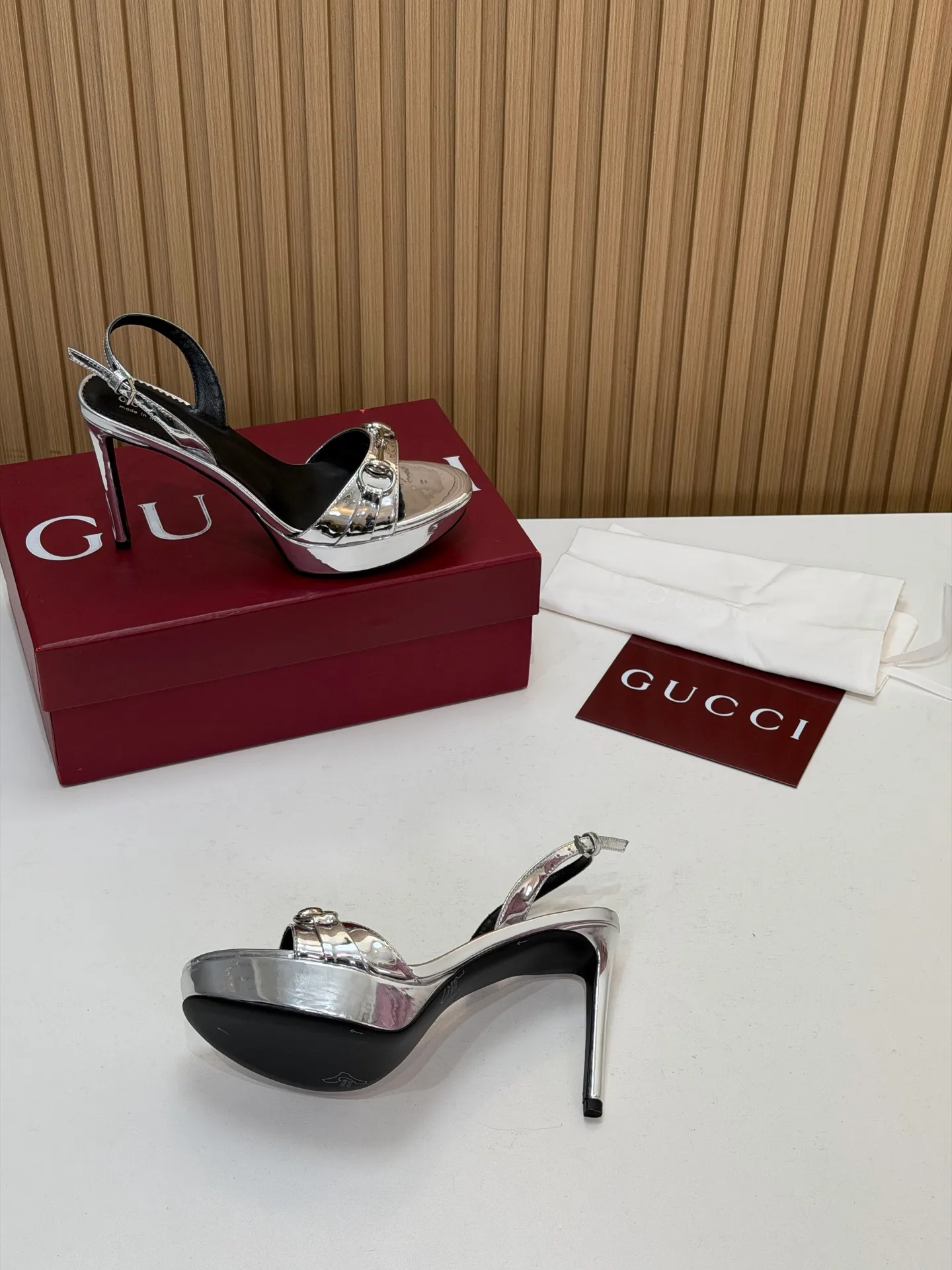 Women's Open-Toe Sandals GUCCI 18396258