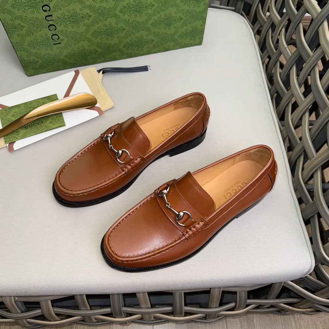 Men's Loafers And Dress Shoes GUCCI 17576631