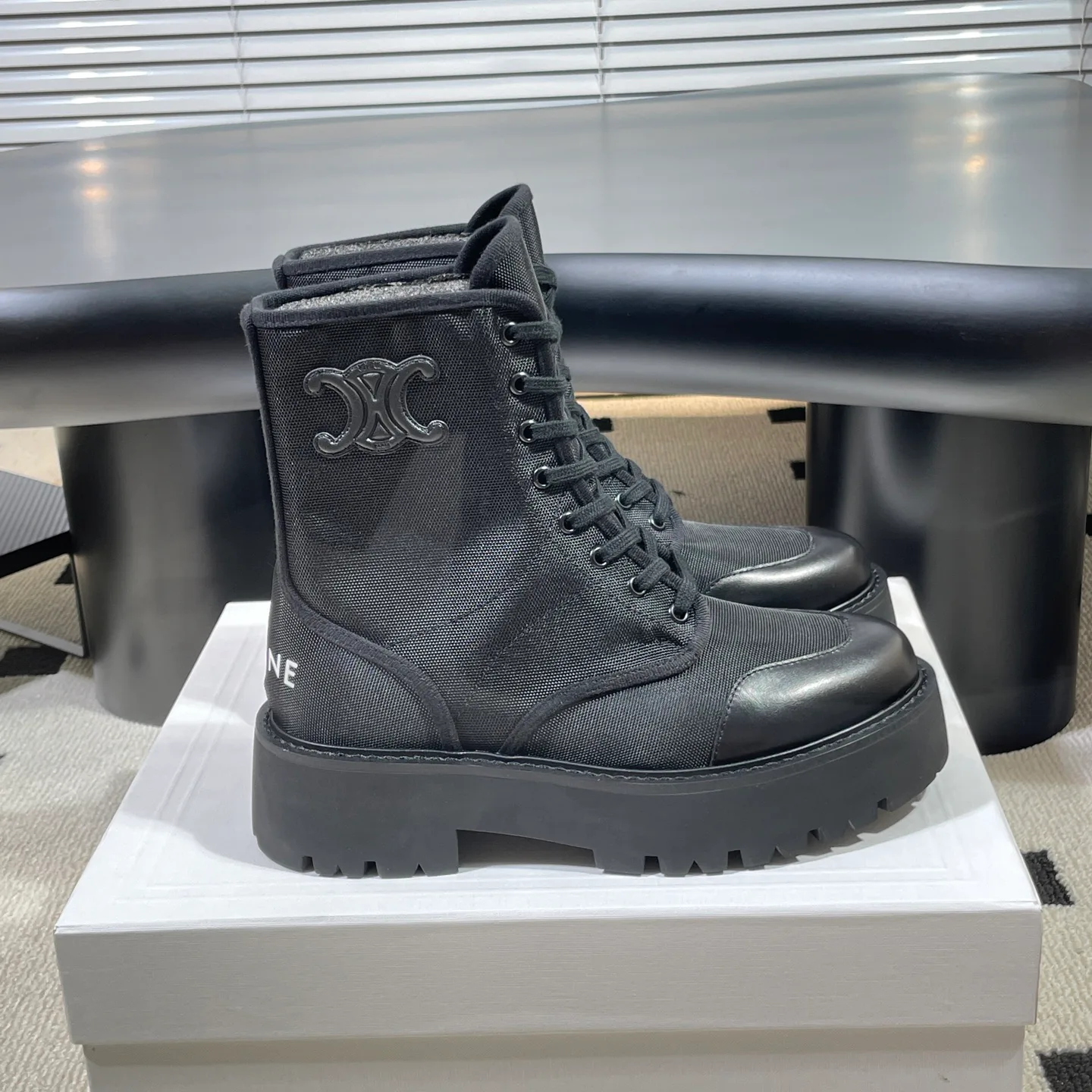 Women's Ankle Boots CELINE 18041639
