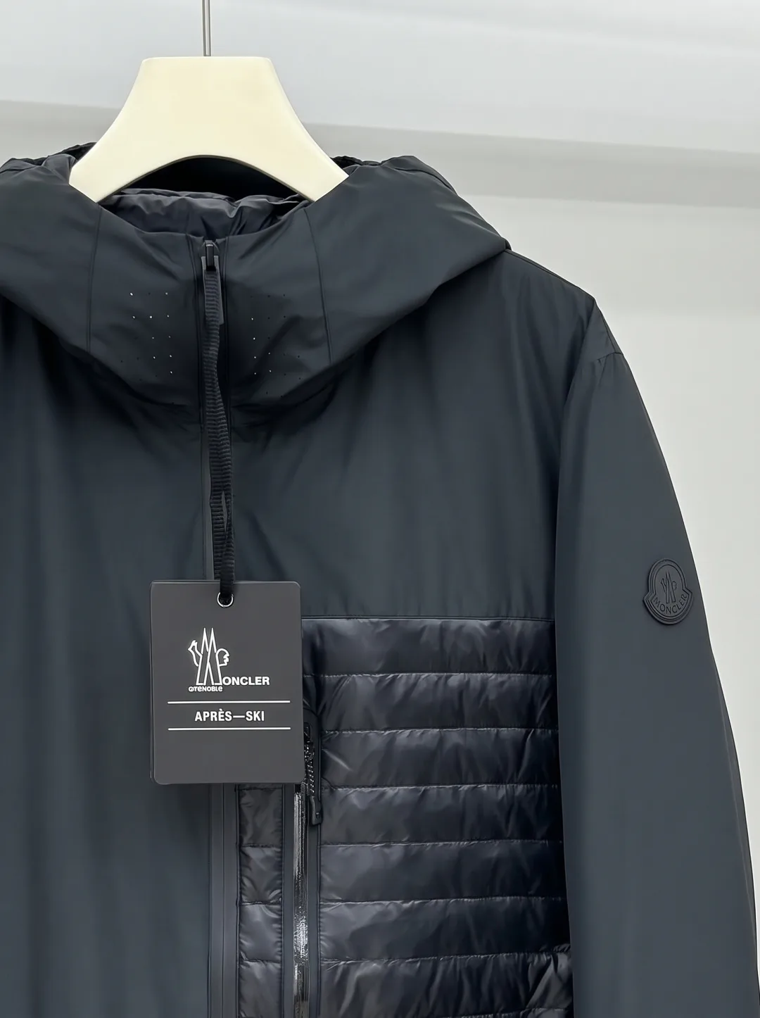 Куртки И Пуховики Мужские Moncler 18596633