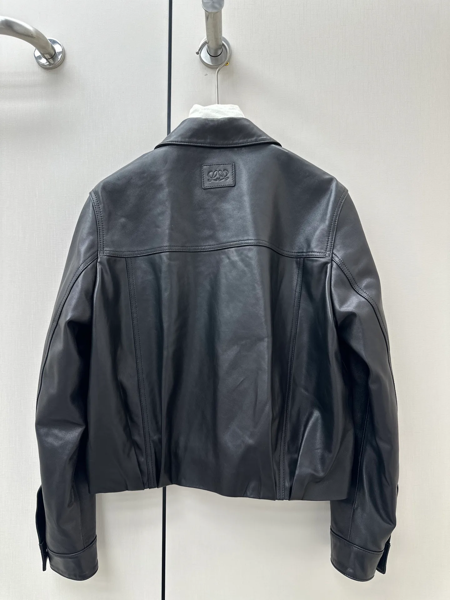 Women's Leather Jackets And Sheepskin Coats LOEWE 18090450