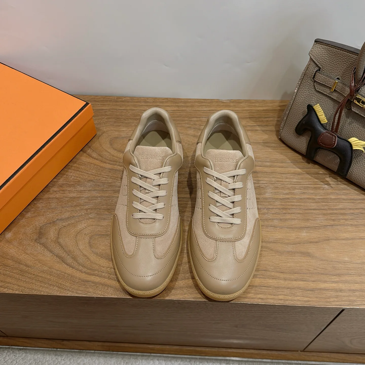 Women's Sneakers HERMES 18230936