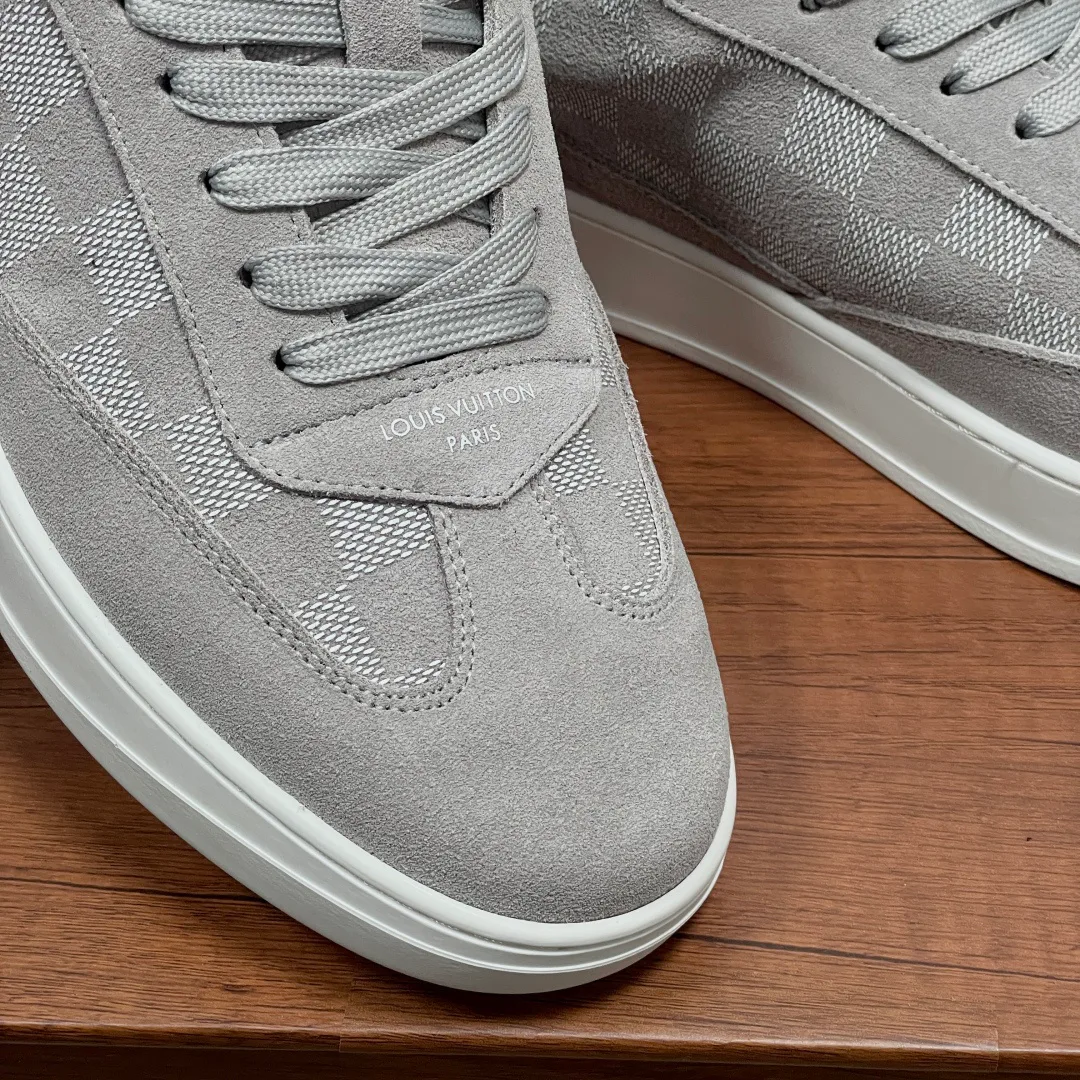 Men's Sneakers LOUIS VUITTON 17542522