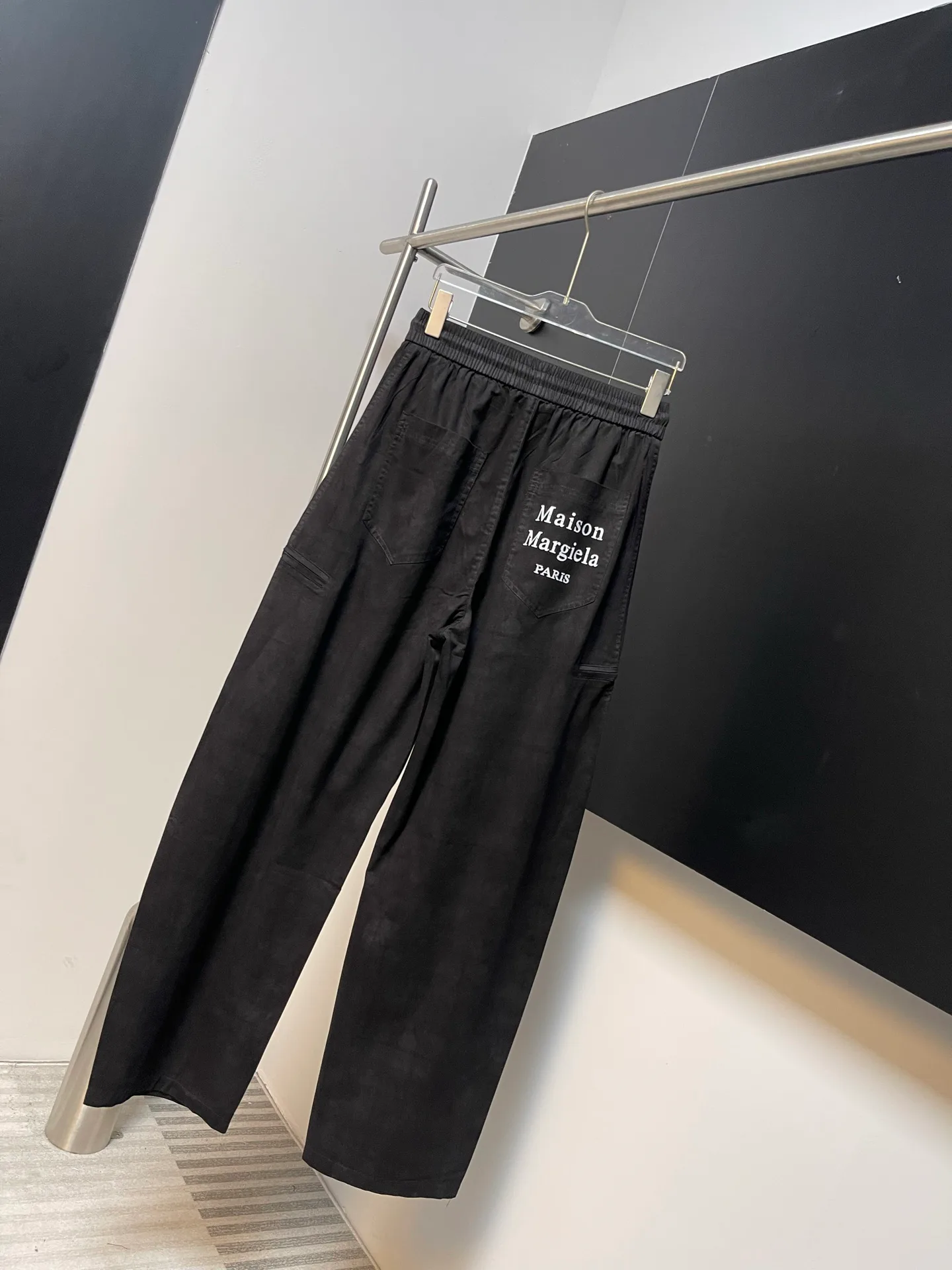 Men's Trousers MAISON MARGIELA 17921904