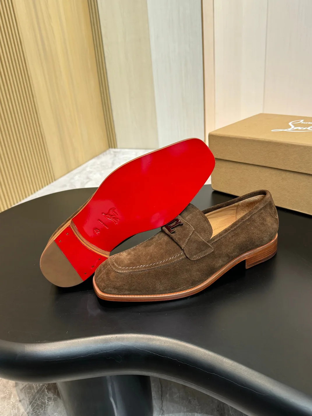 Men's Loafers And Dress Shoes CHRISTIAN LOUBOUTIN 18017852