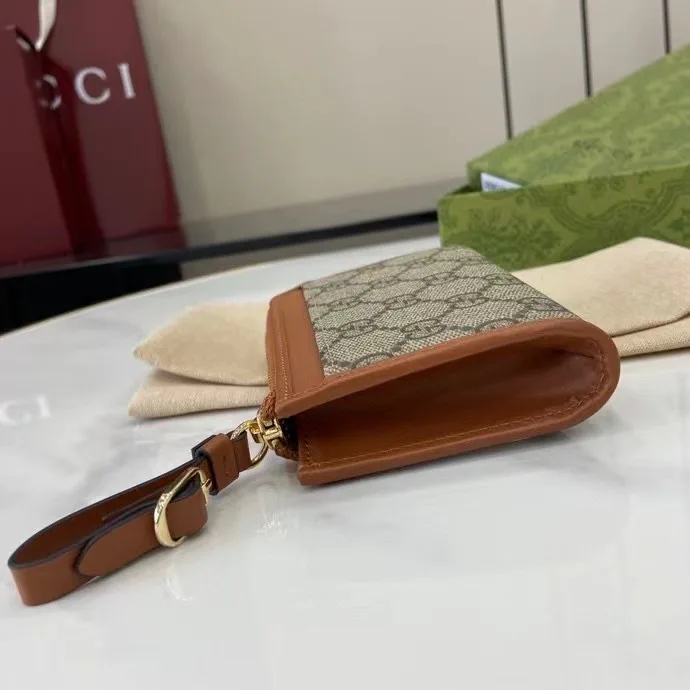 Women's Clutches GUCCI 17904051