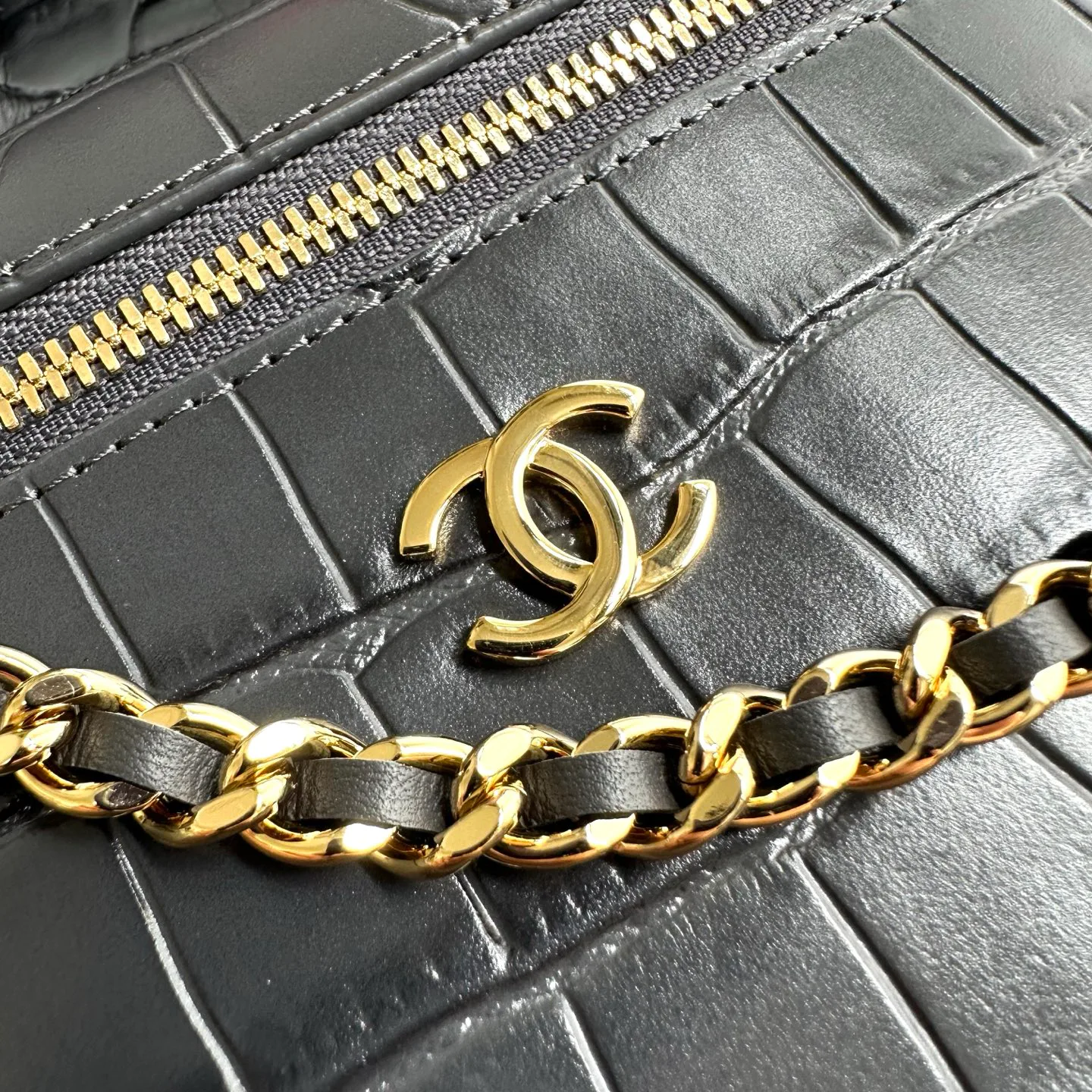 Women's Classic Handbags CHANEL 17498622