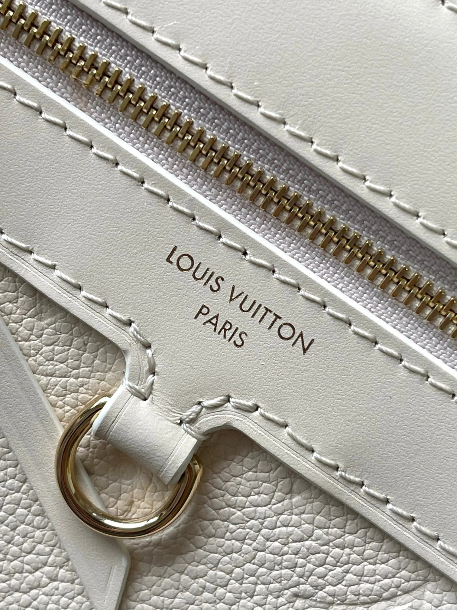 Women's Classic Handbags LOUIS VUITTON 18521054