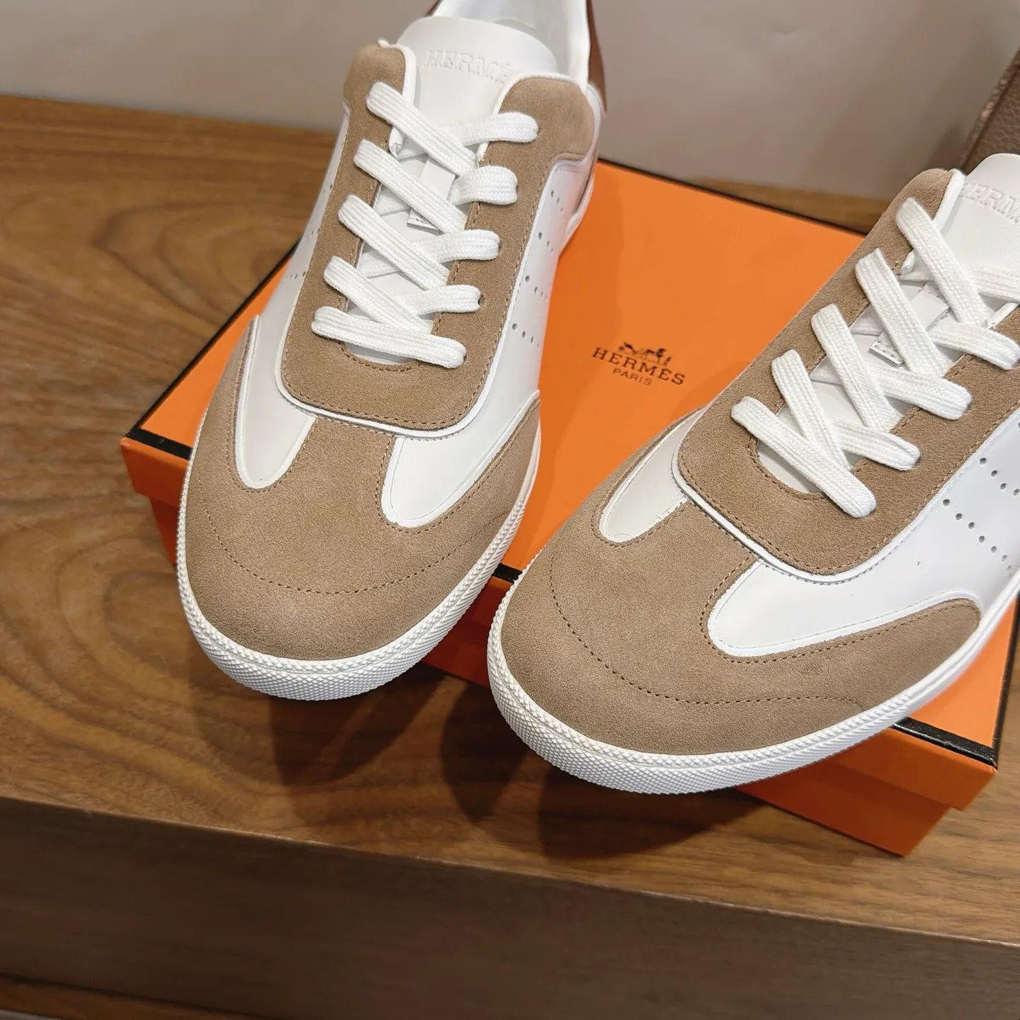 Women's Sneakers HERMES 18230934