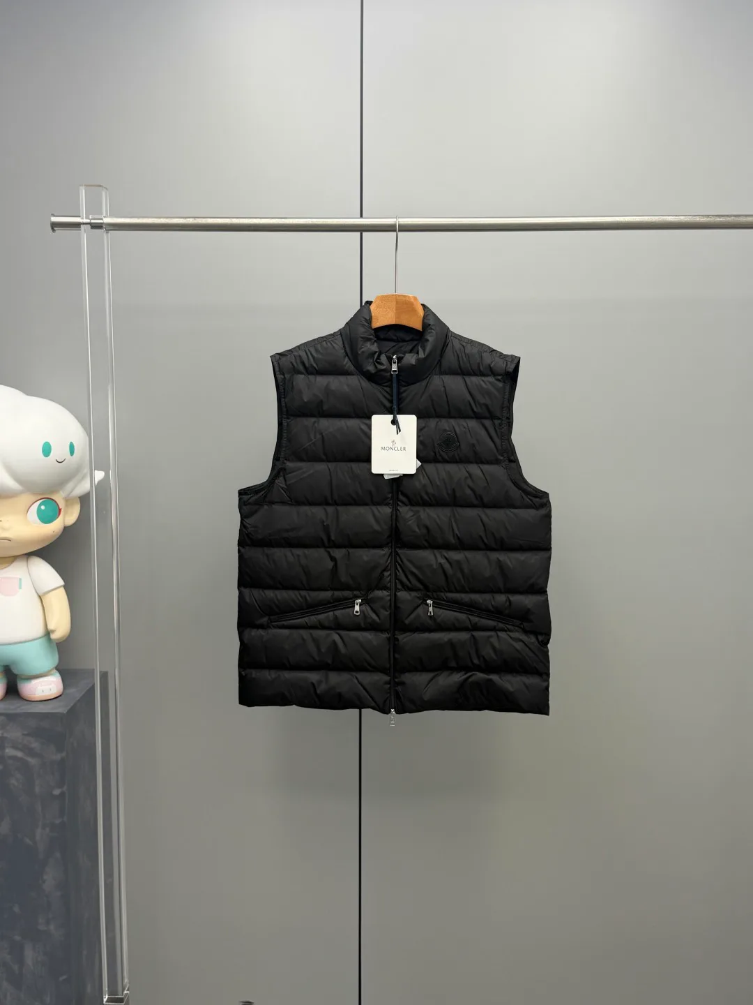 Men's Vests MONCLER 18330221