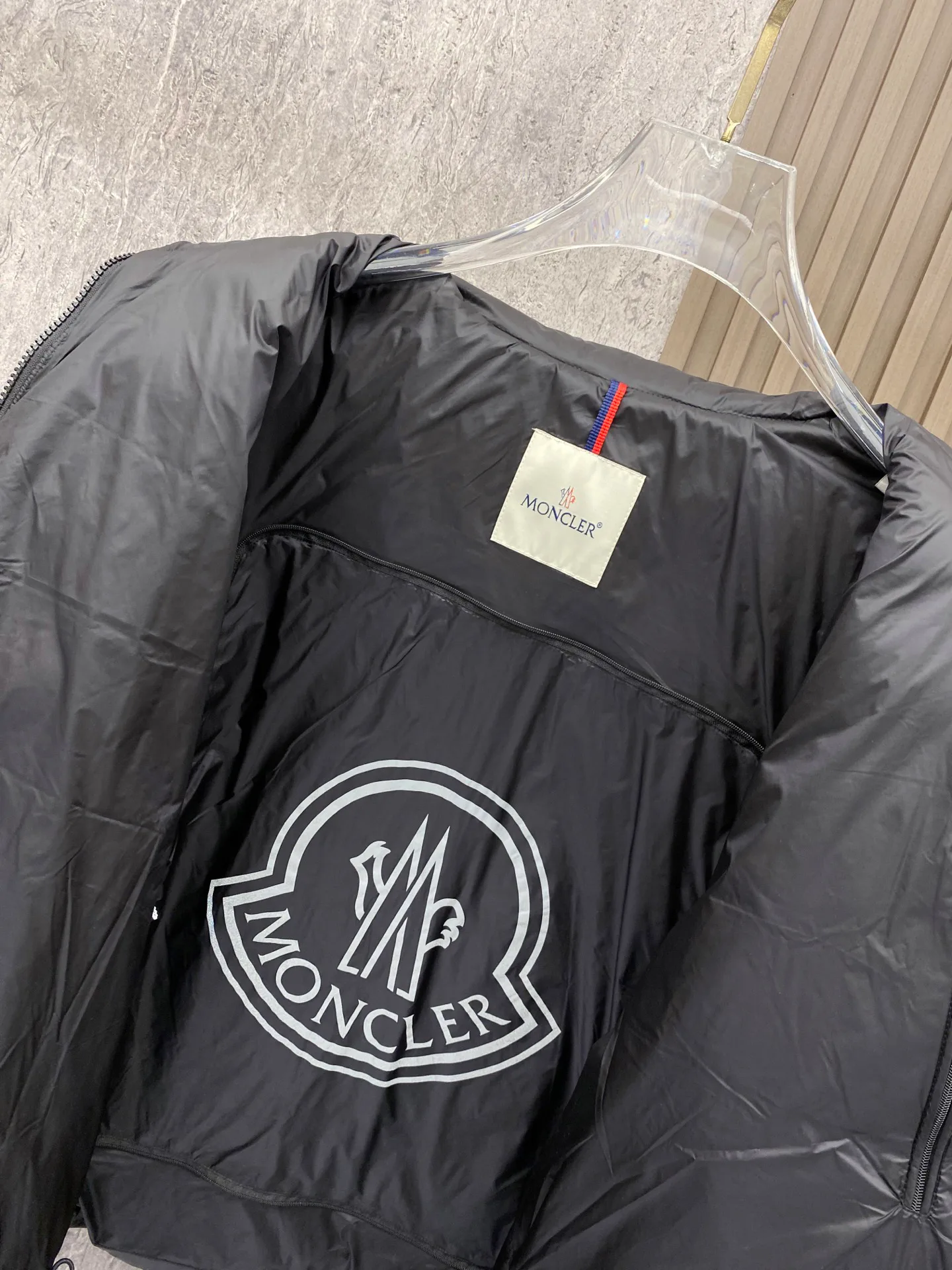Куртки И Пуховики Мужские Moncler 18596387
