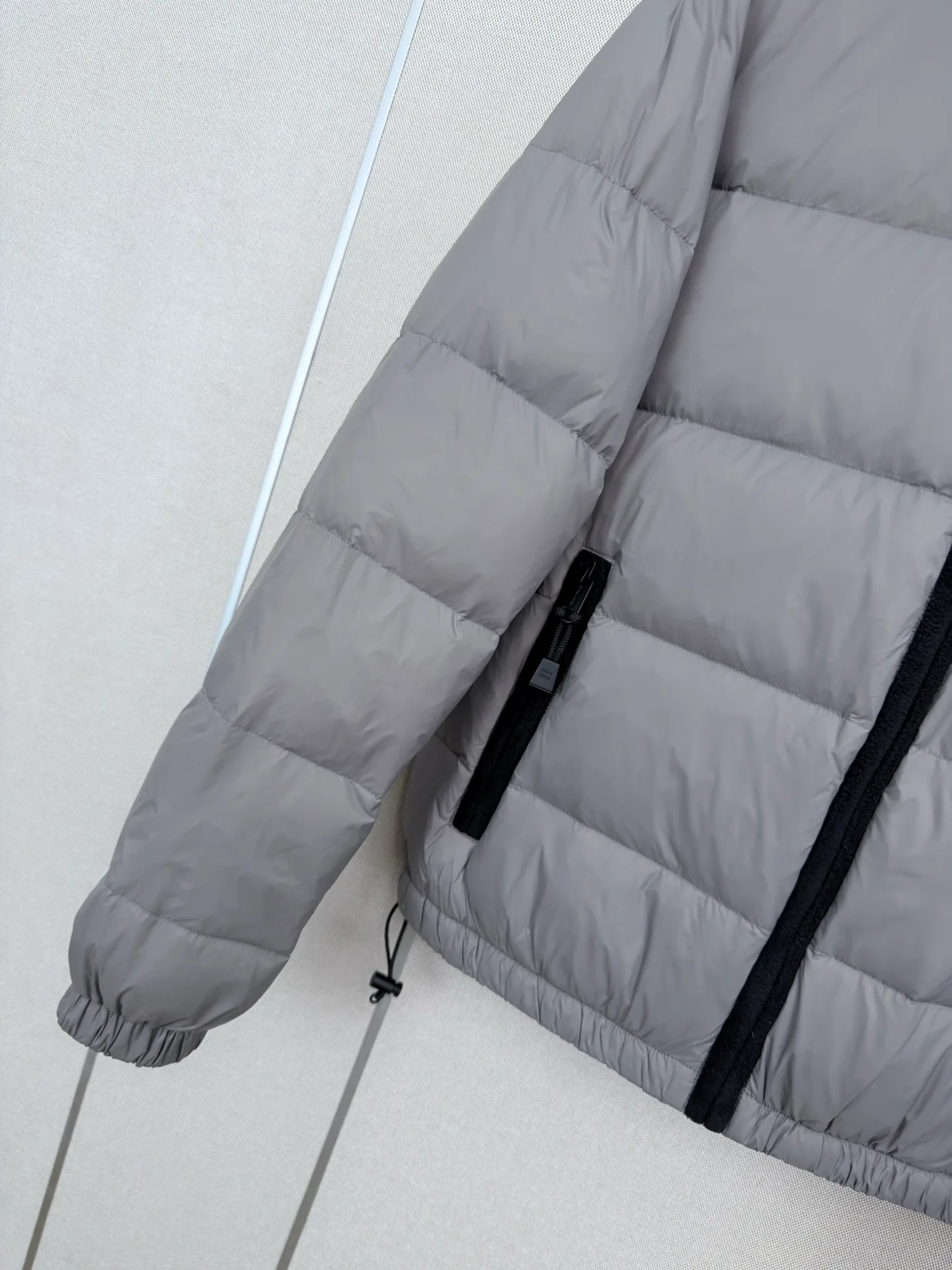Women's Jackets And Down Jackets MIU MIU 18043049