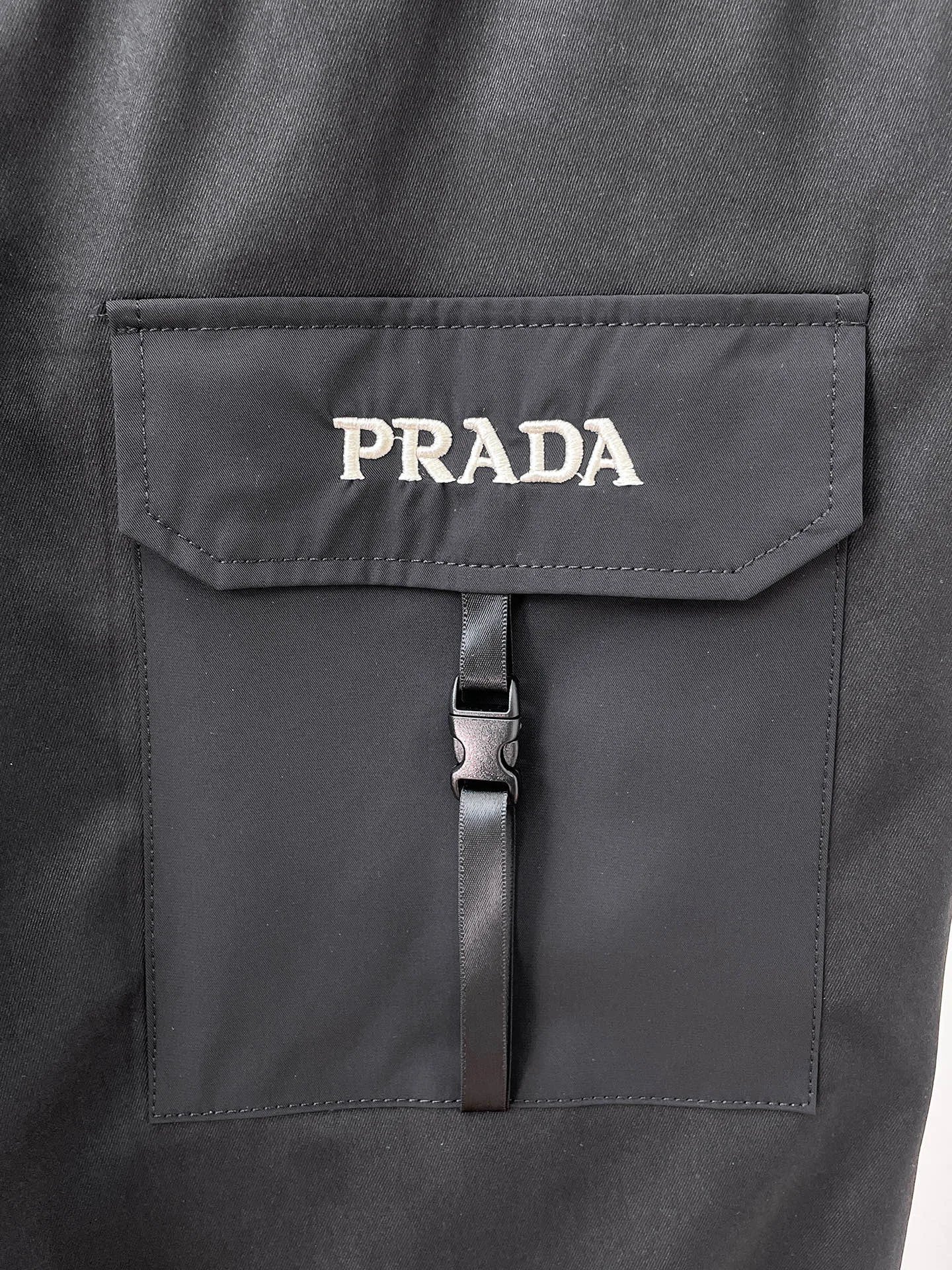 Men's Trousers PRADA 18399320