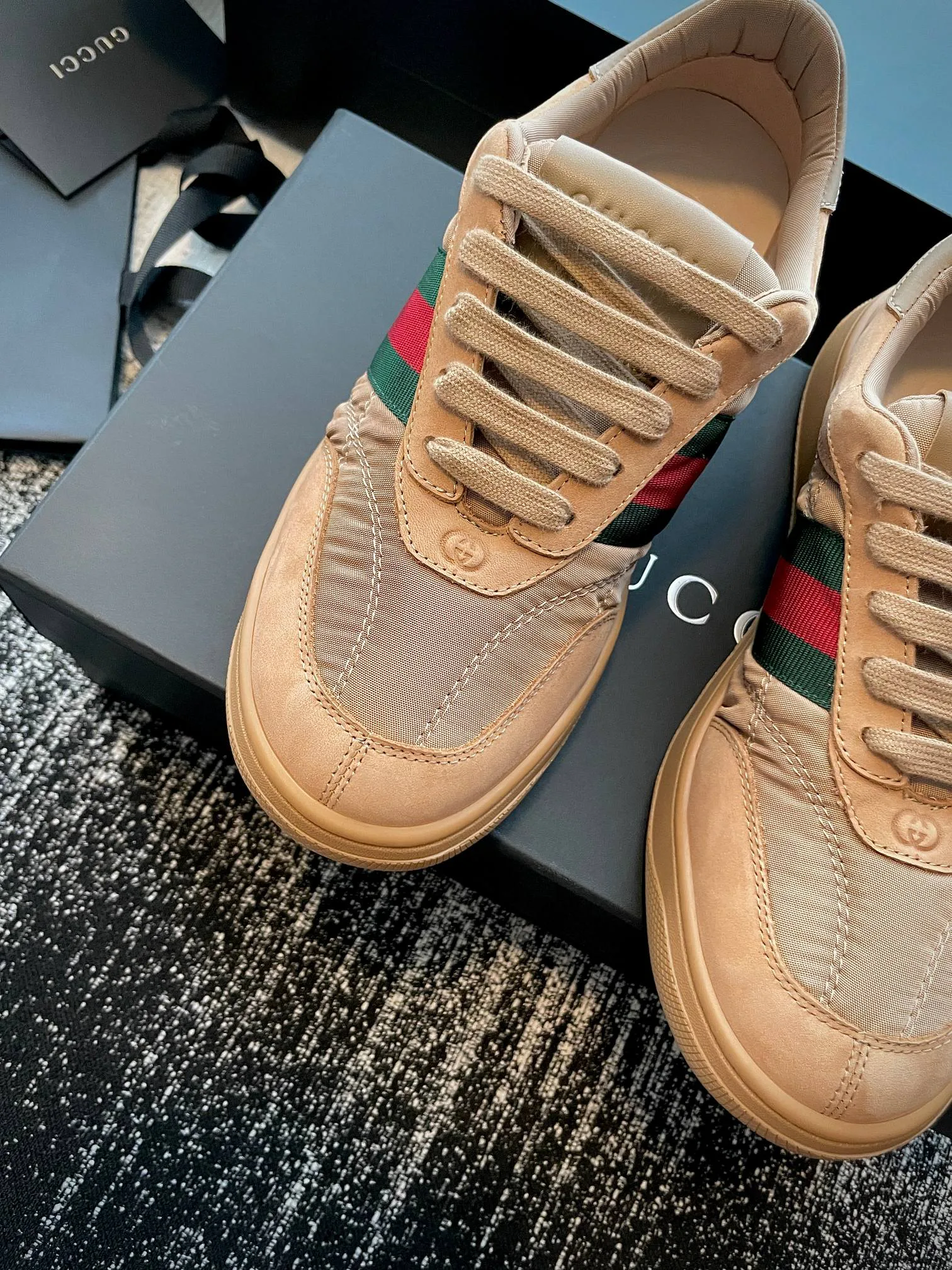 Women's Sneakers GUCCI 18447992