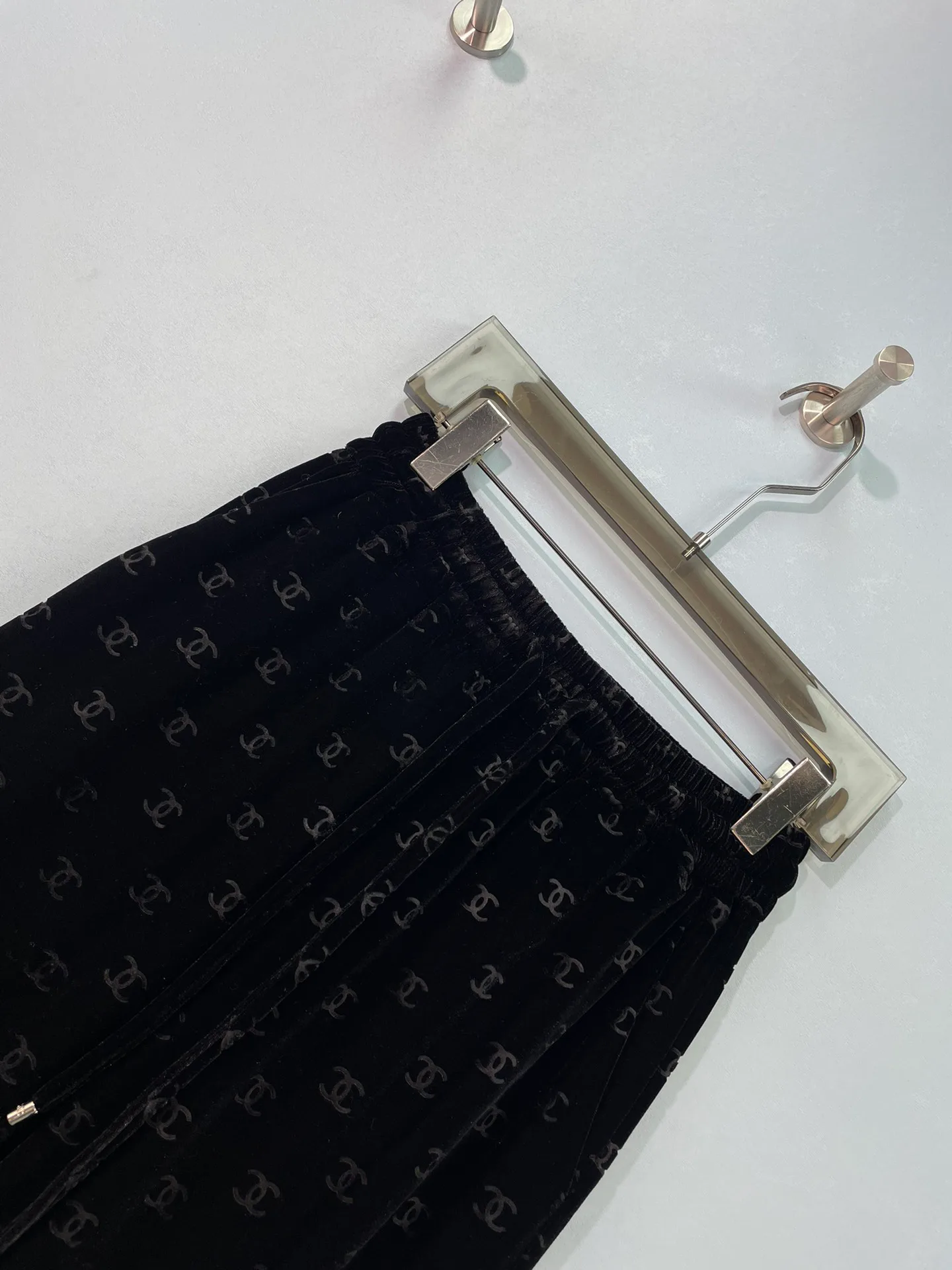 Women's Trousers CHANEL 18308609