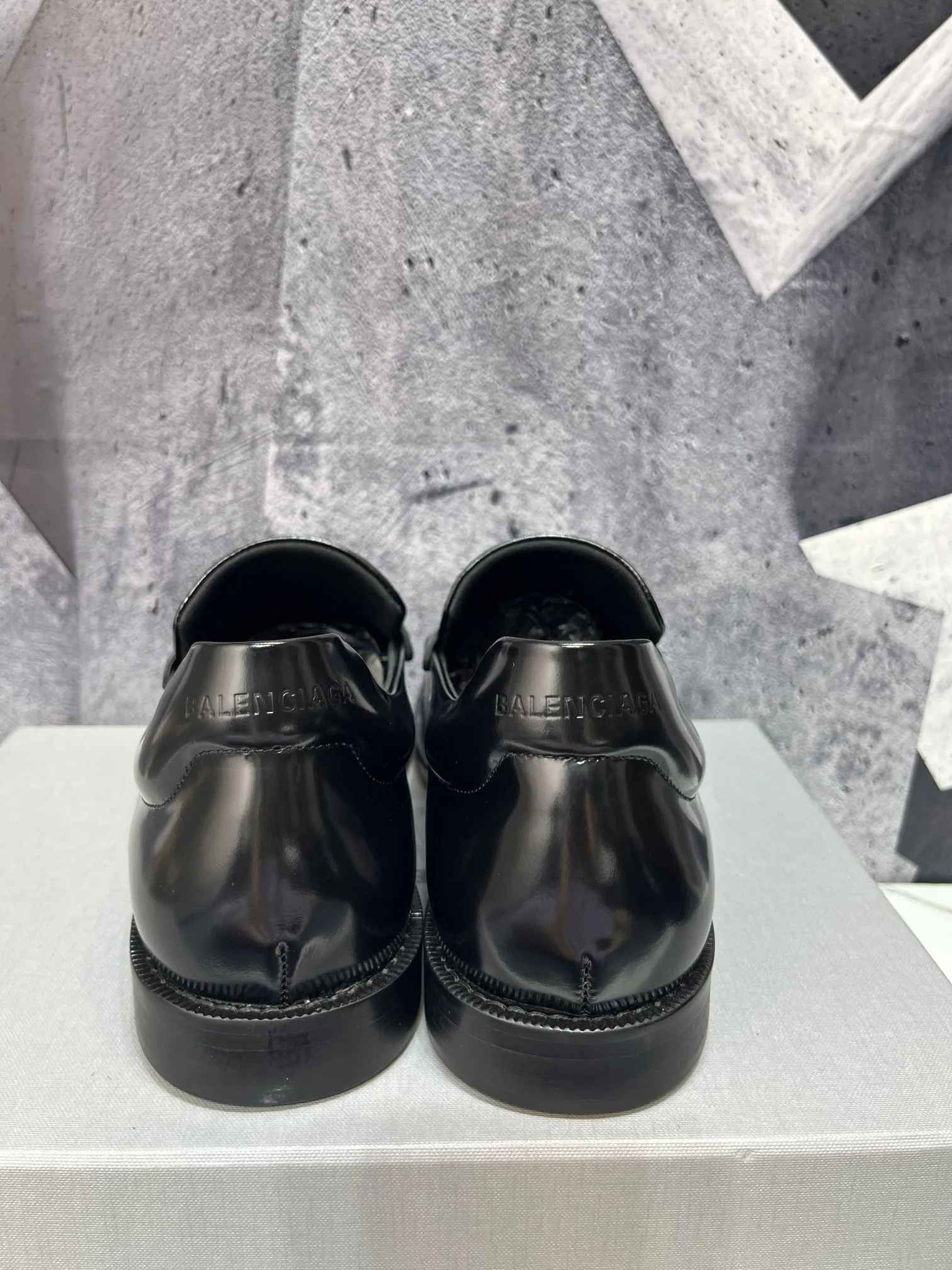 Men's Loafers And Dress Shoes BALENCIAGA 17962265