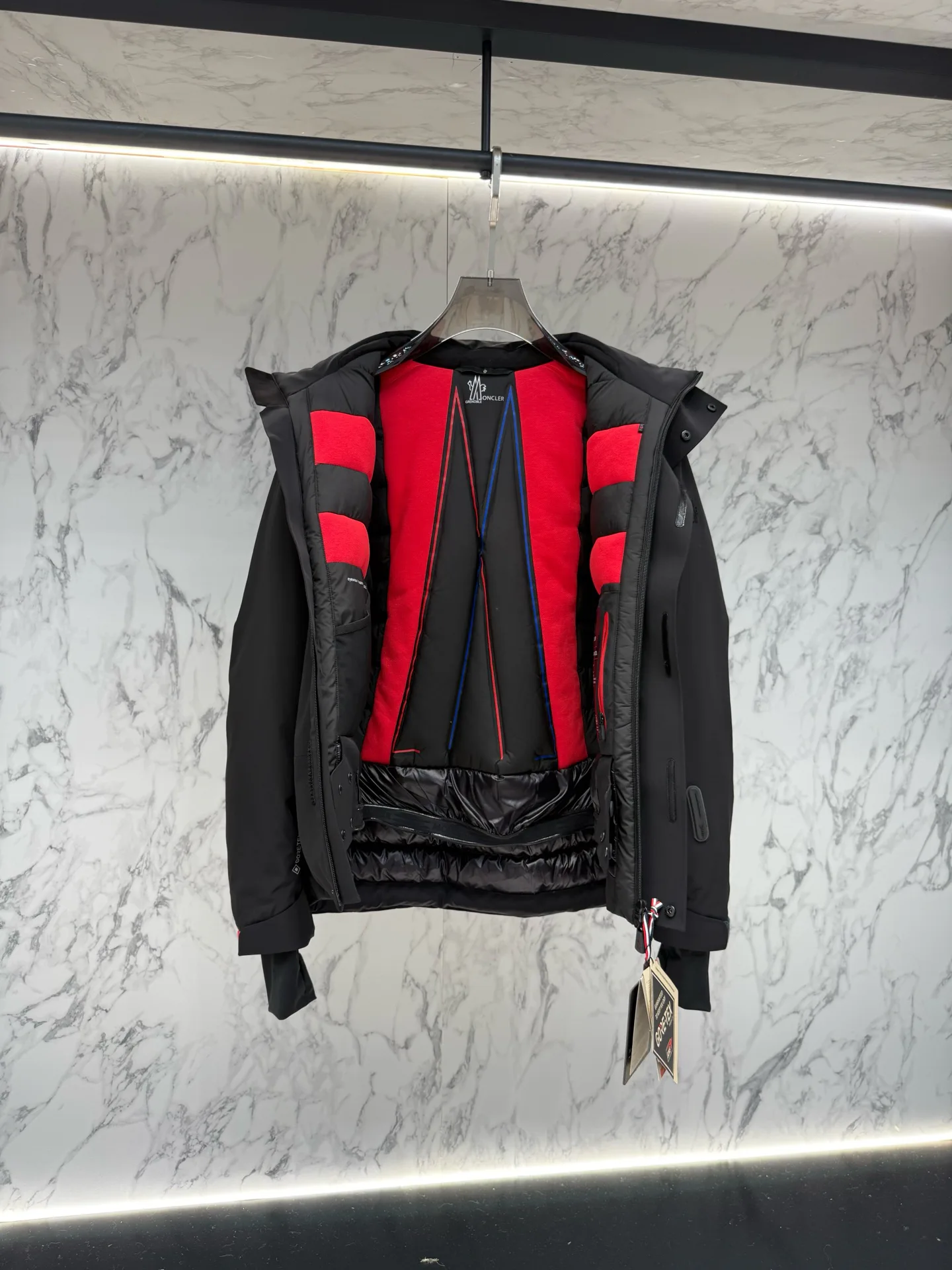 Men's Jackets And Down Jackets MONCLER 18480917
