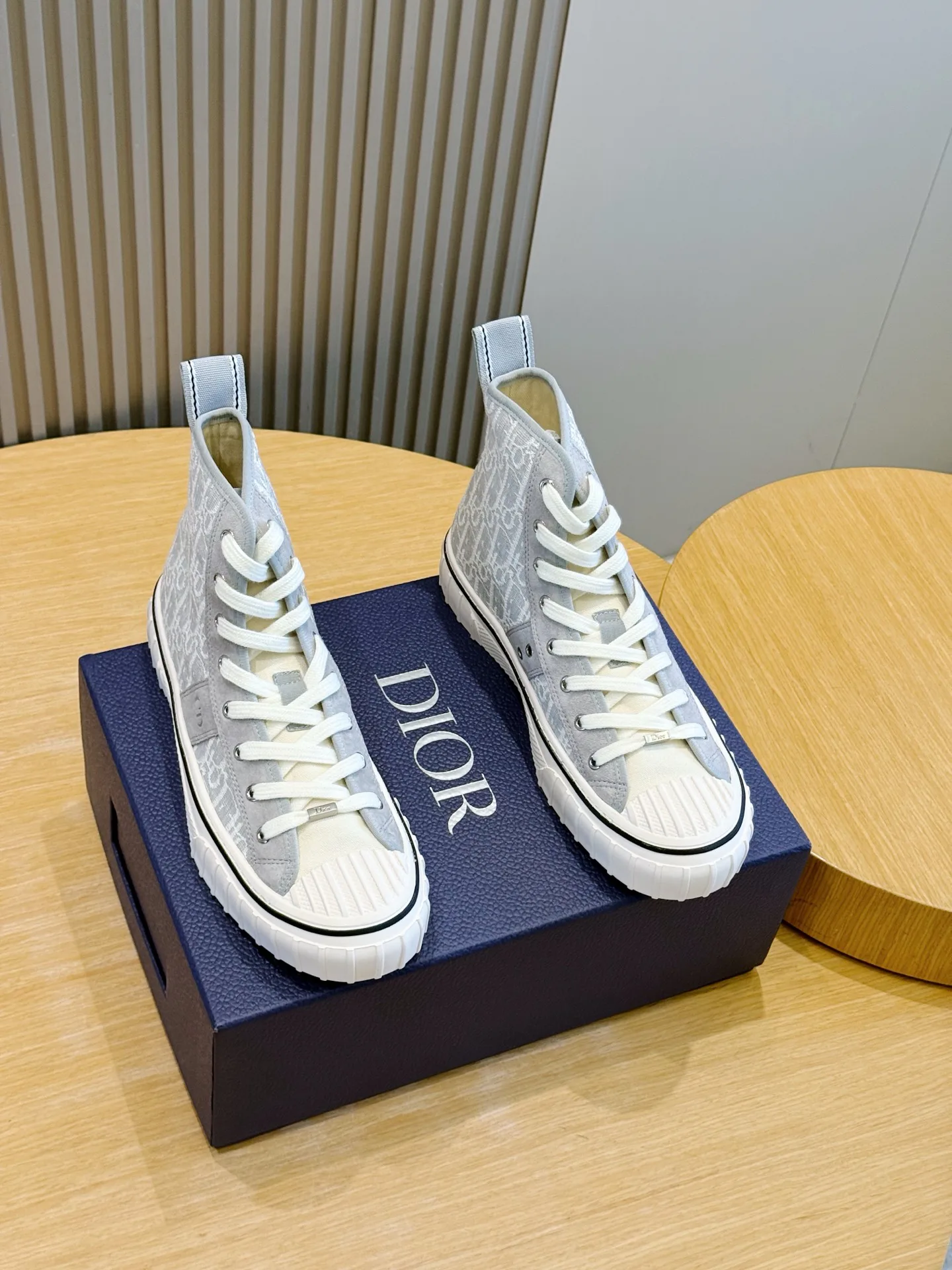 Women's Sneakers CHRISTIAN DIOR 18101575