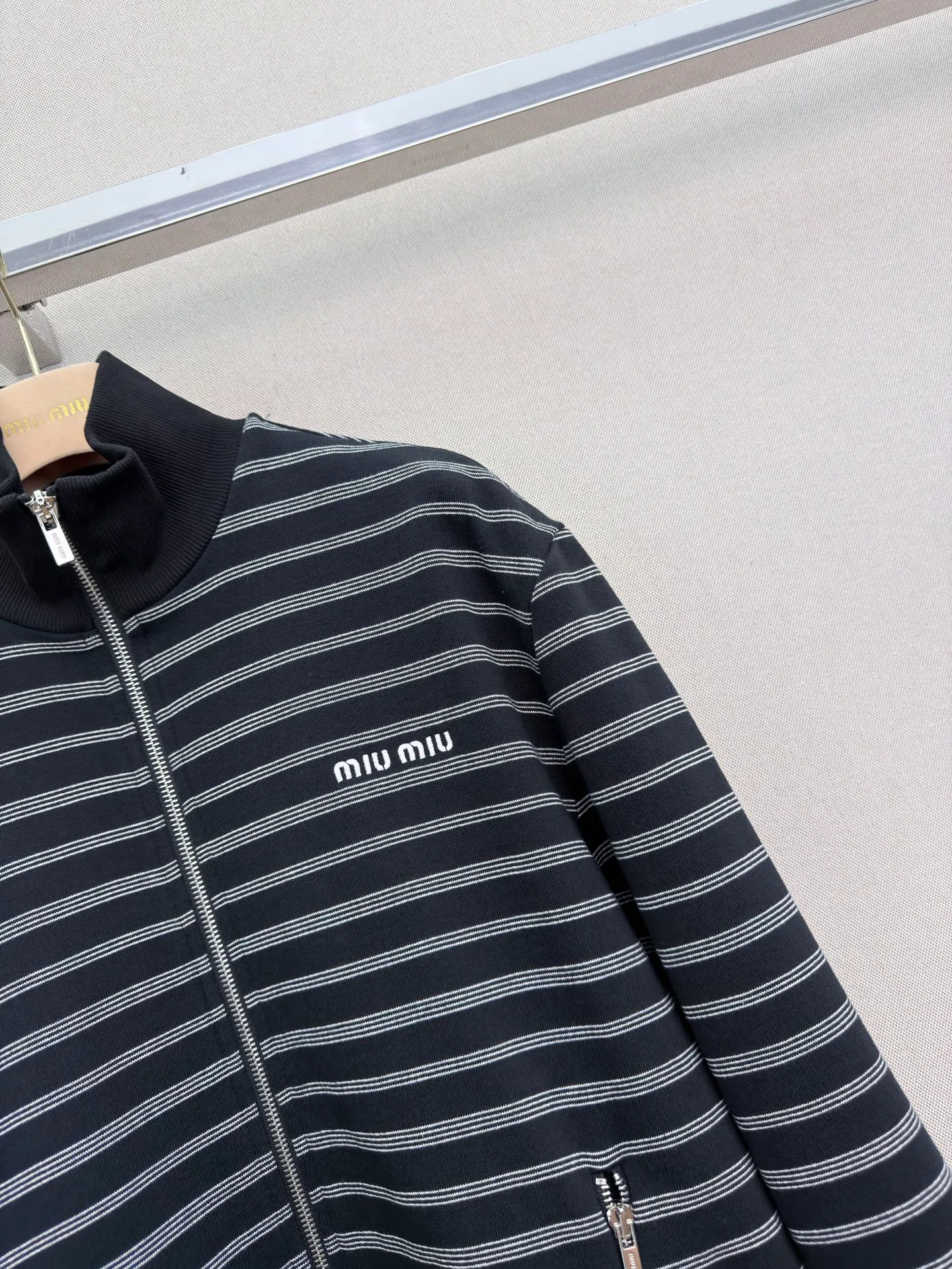 Women's Jackets And Down Jackets MIU MIU 18245772