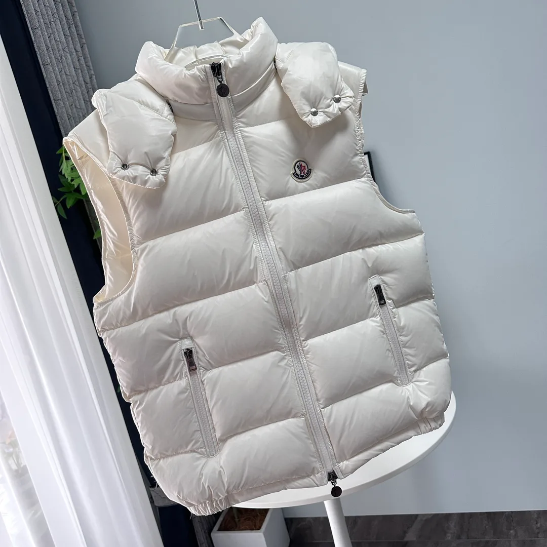 Women's Jackets And Down Jackets MONCLER 18129813