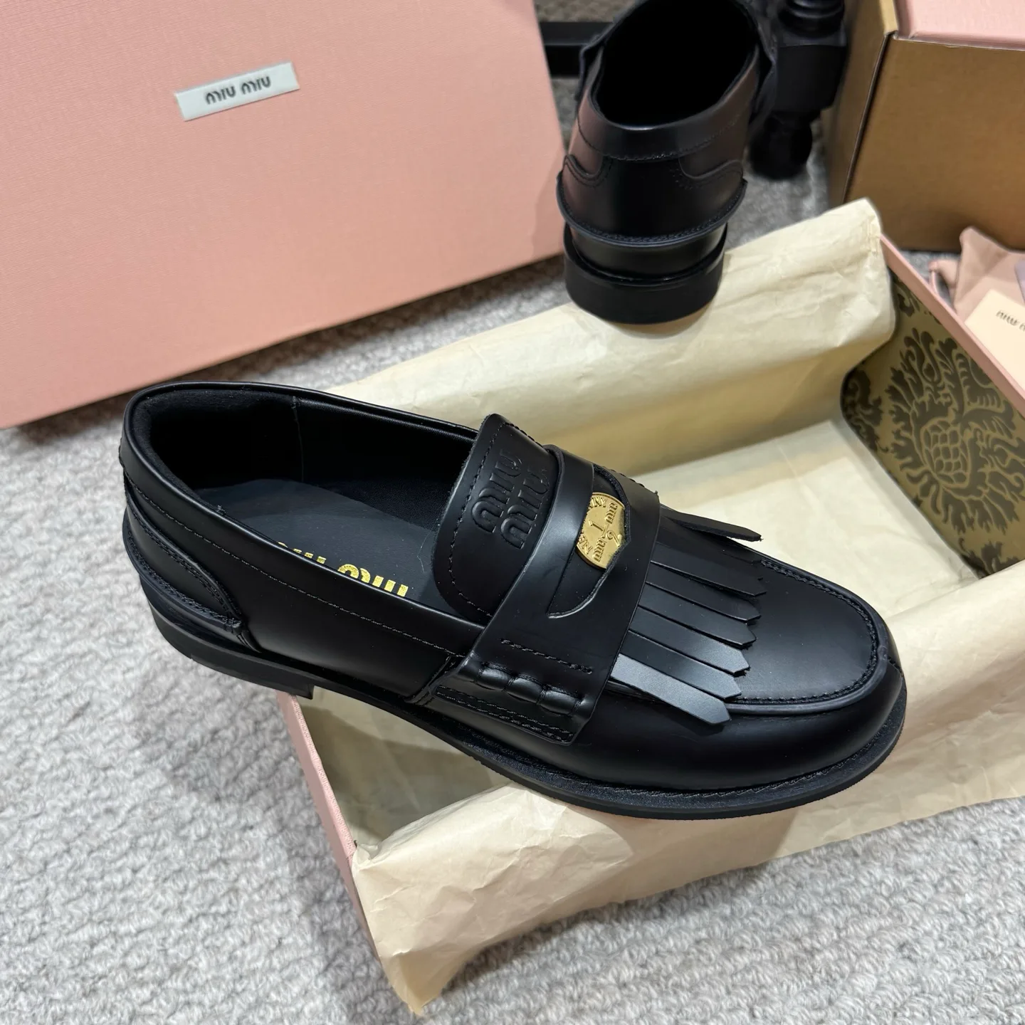 Women's Loafers And Moccasins MIU MIU 18337070