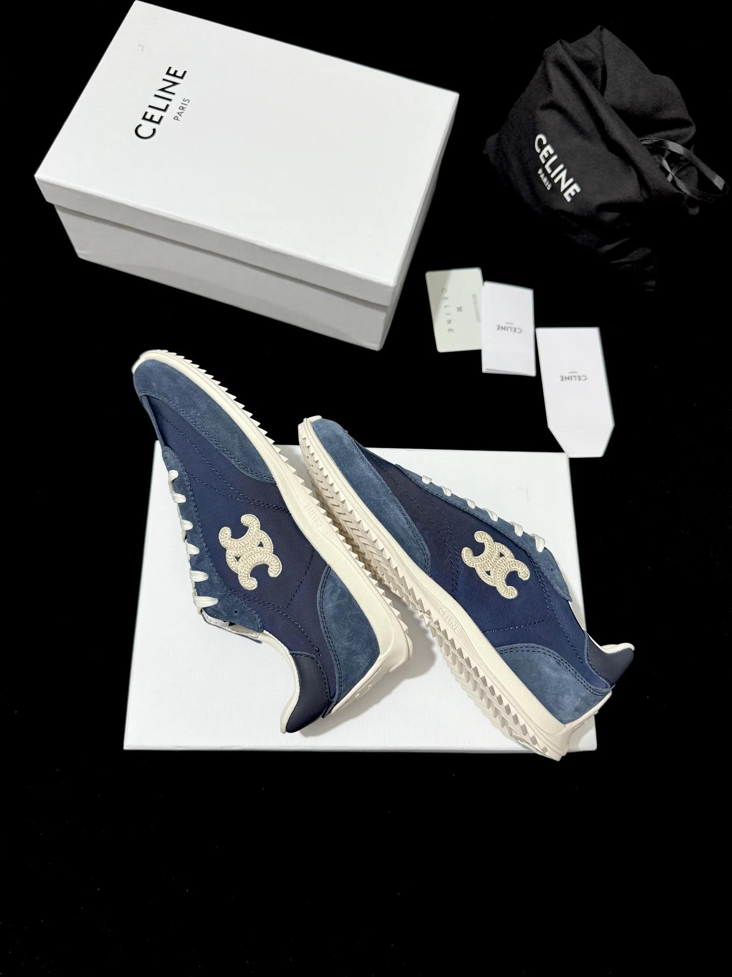Women's Sneakers CELINE 18110387