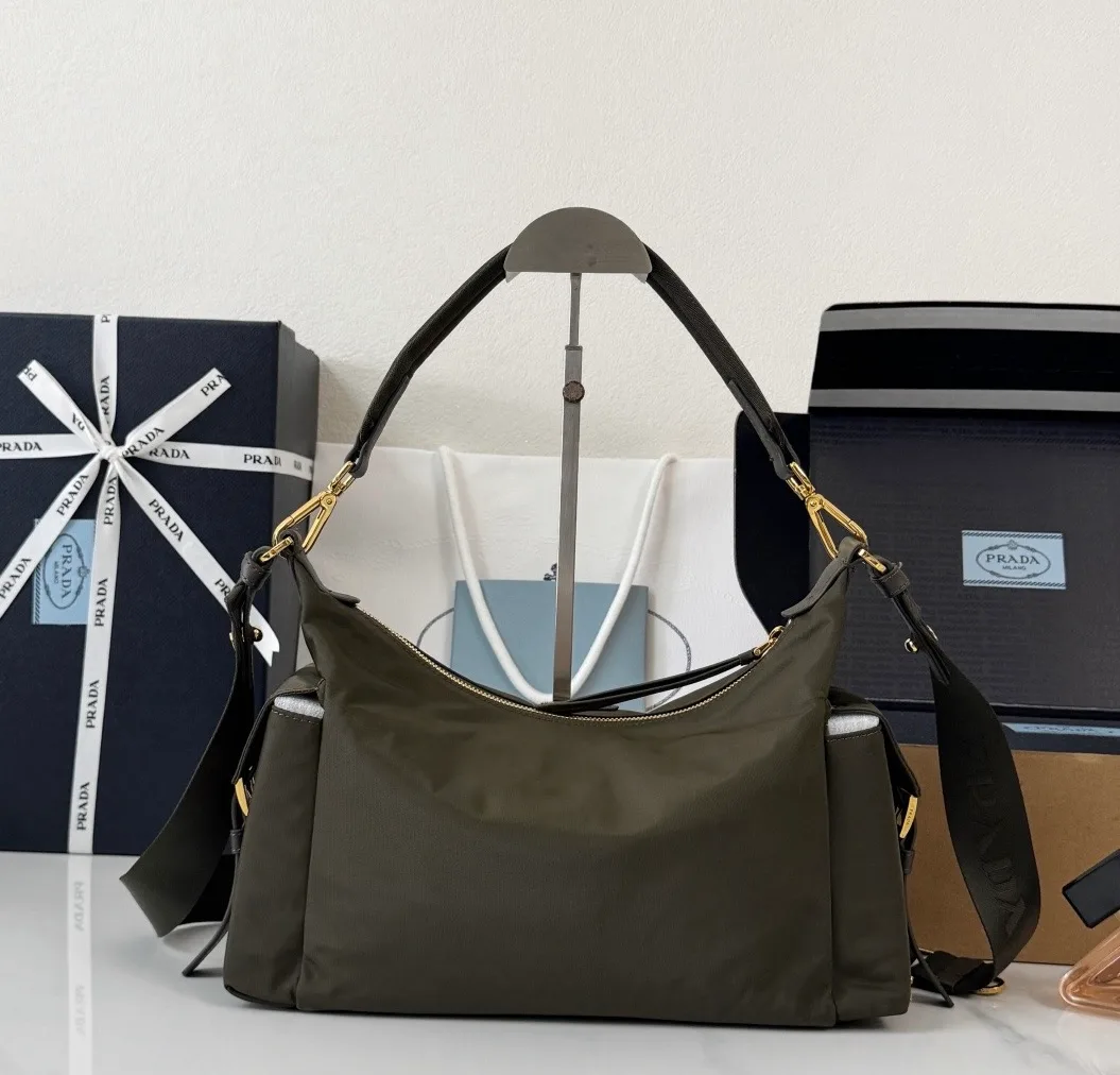 Сумки На Ремне Женские Prada 18689231