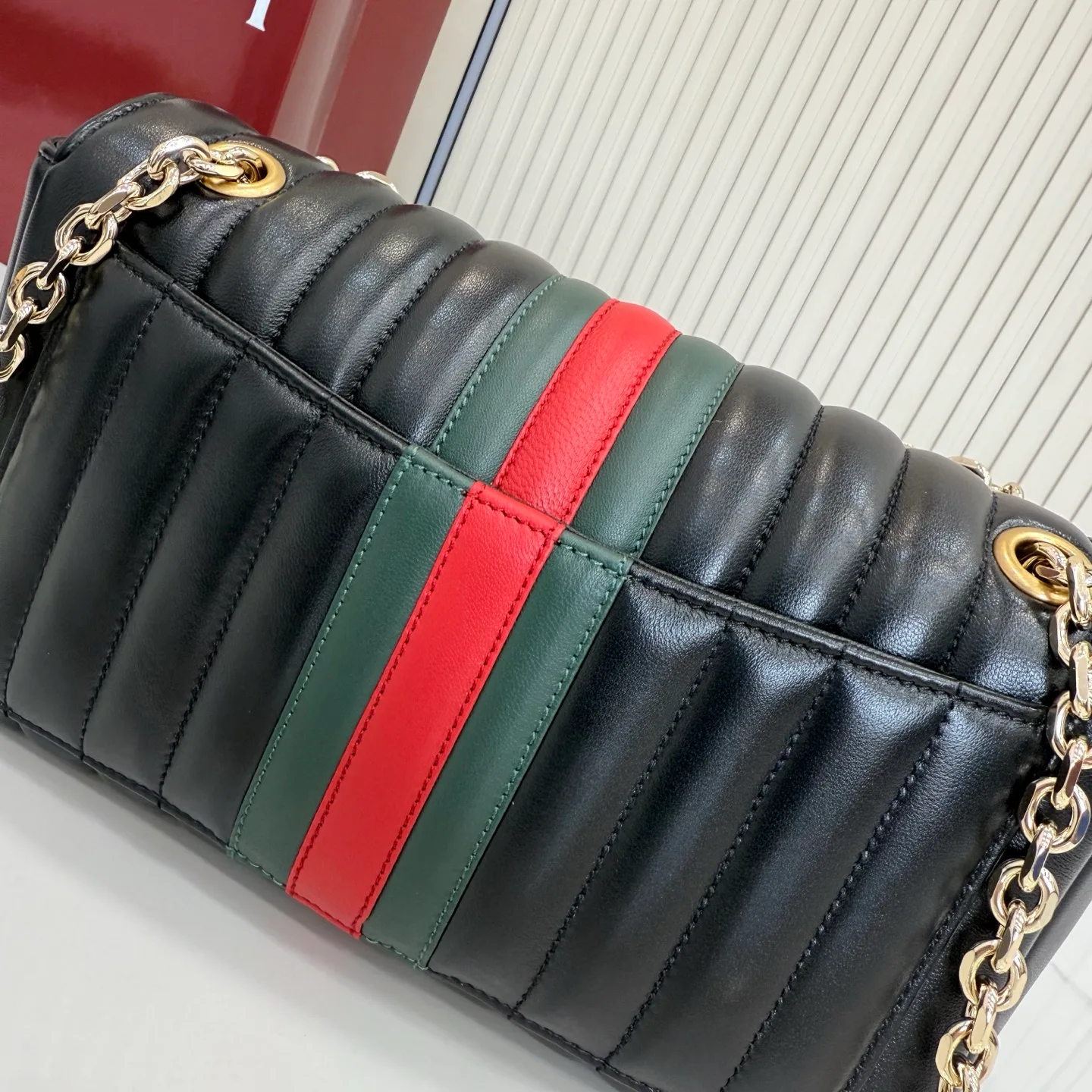 Women's Classic Handbags GUCCI 17947724