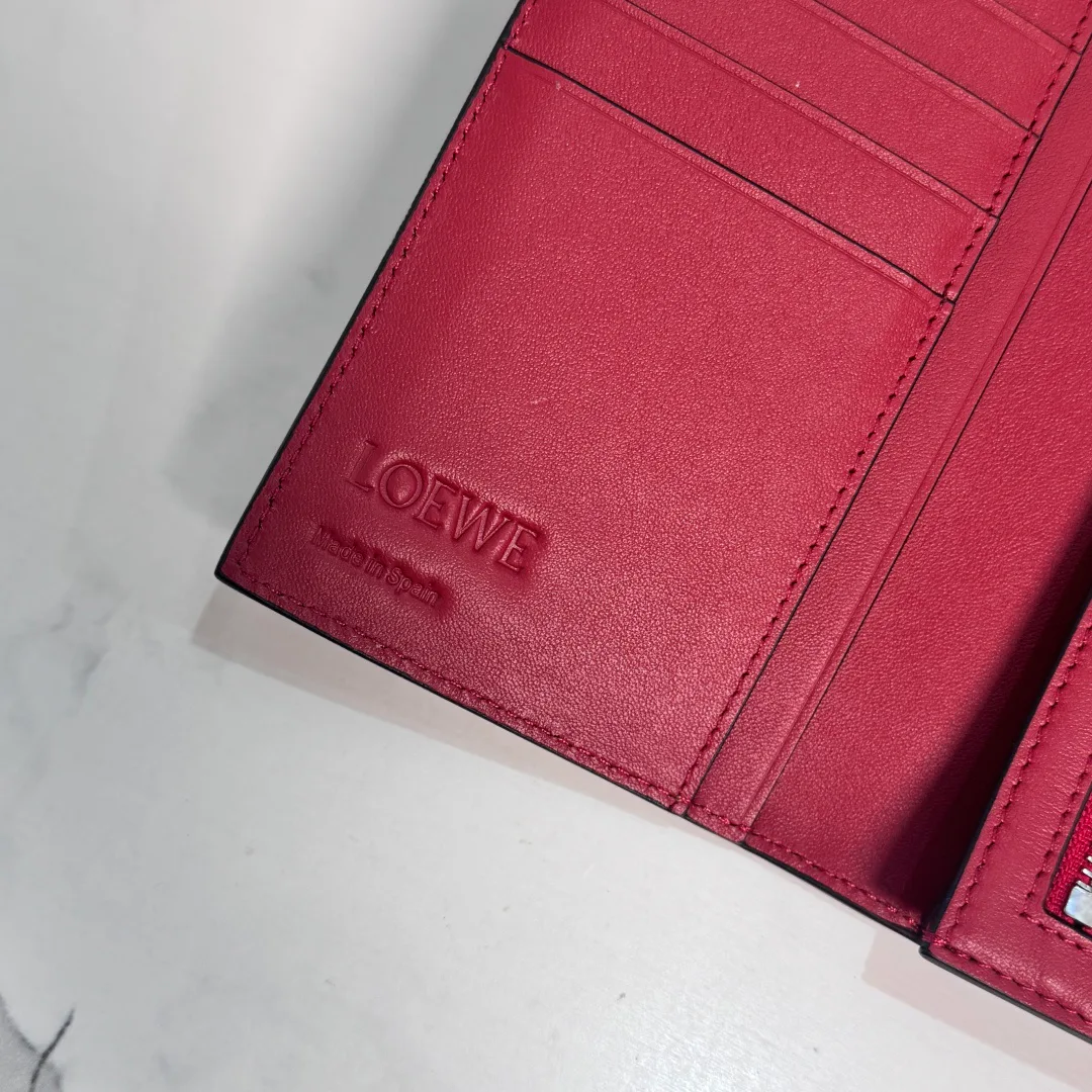 Women's Clutches LOEWE 17678719