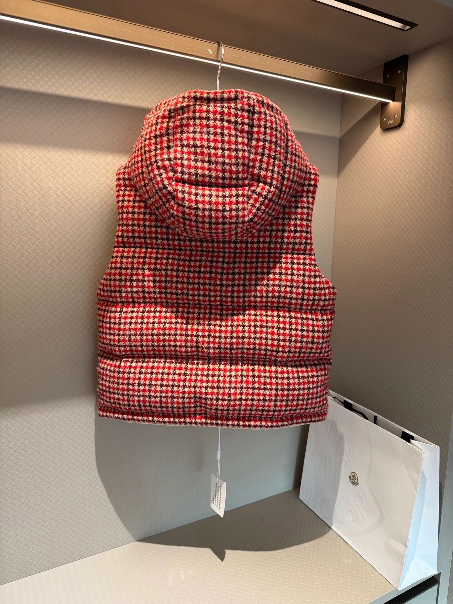 Women's Vests MONCLER 18536471