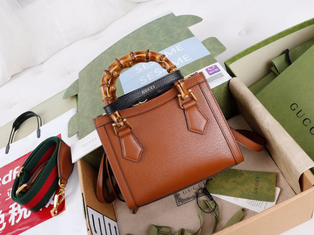 Women's Classic Handbags GUCCI 18065396