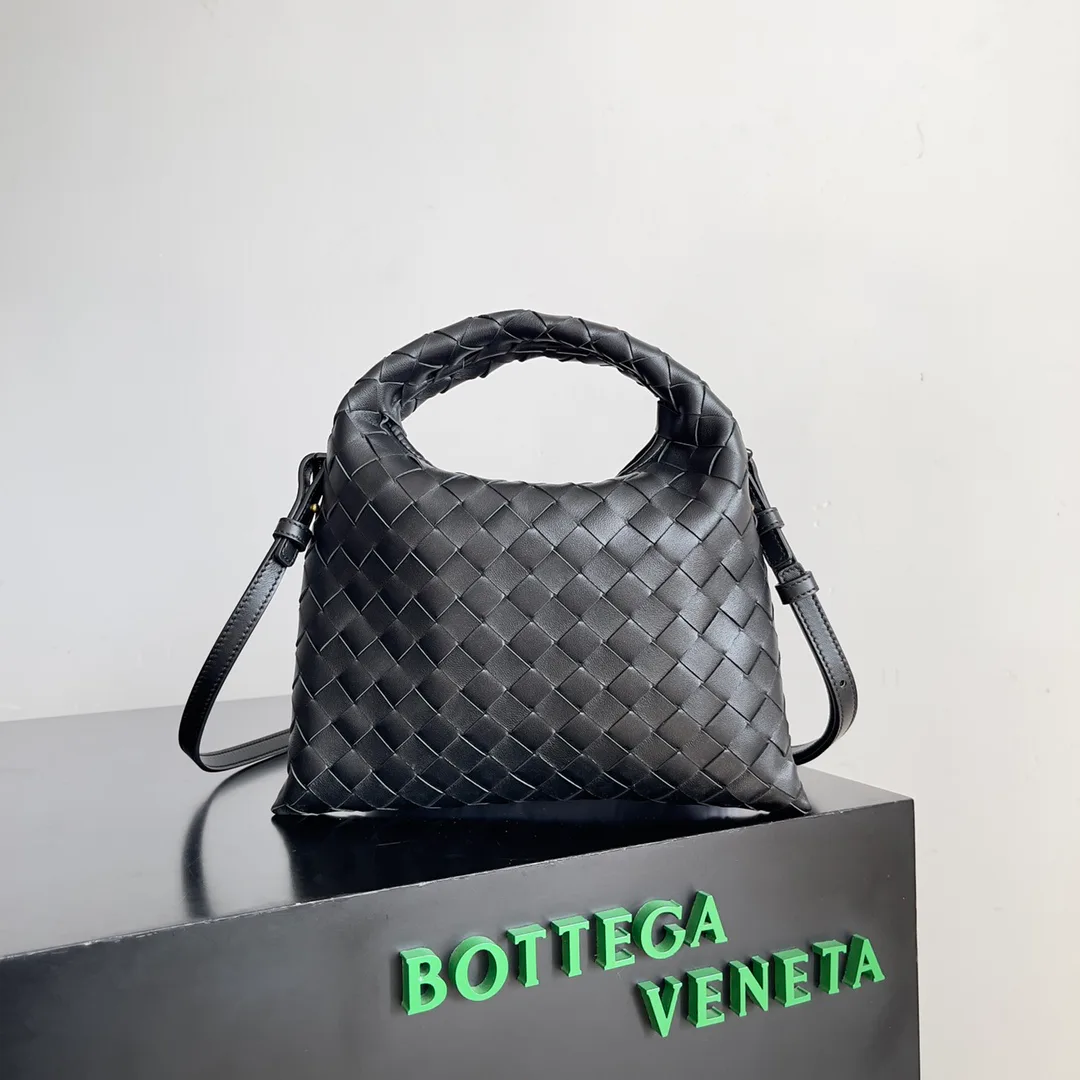 Women's Shoulder Bags BOTTEGA VENETA 17488721
