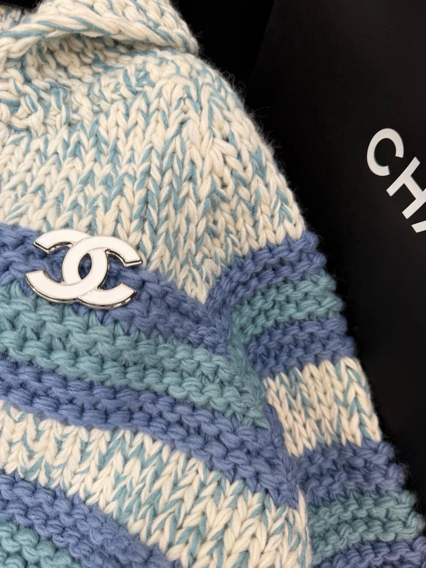 Women's Jumpers And Sweaters CHANEL 17952954
