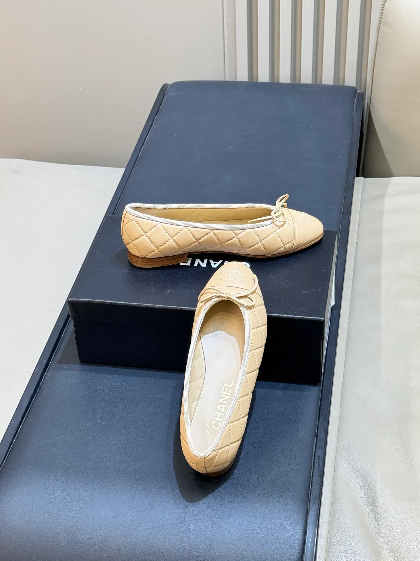Women's Ballet Flats CHANEL 17498849