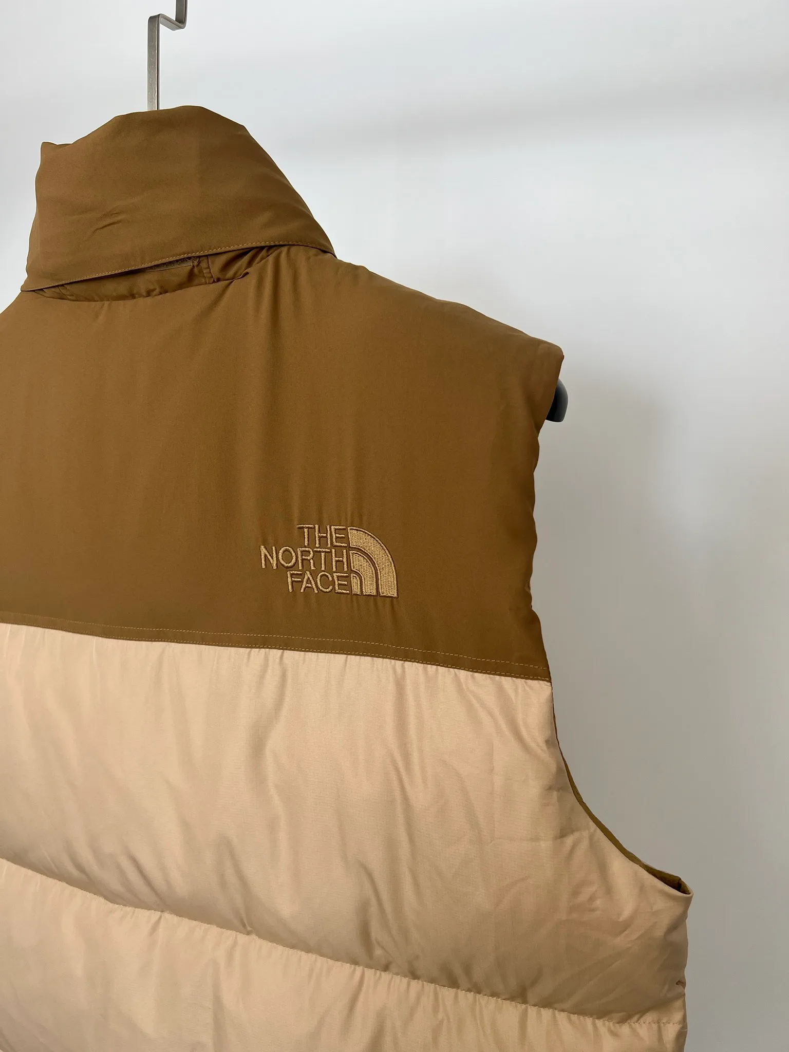 Women's Vests THE NORTH FACE 18416026