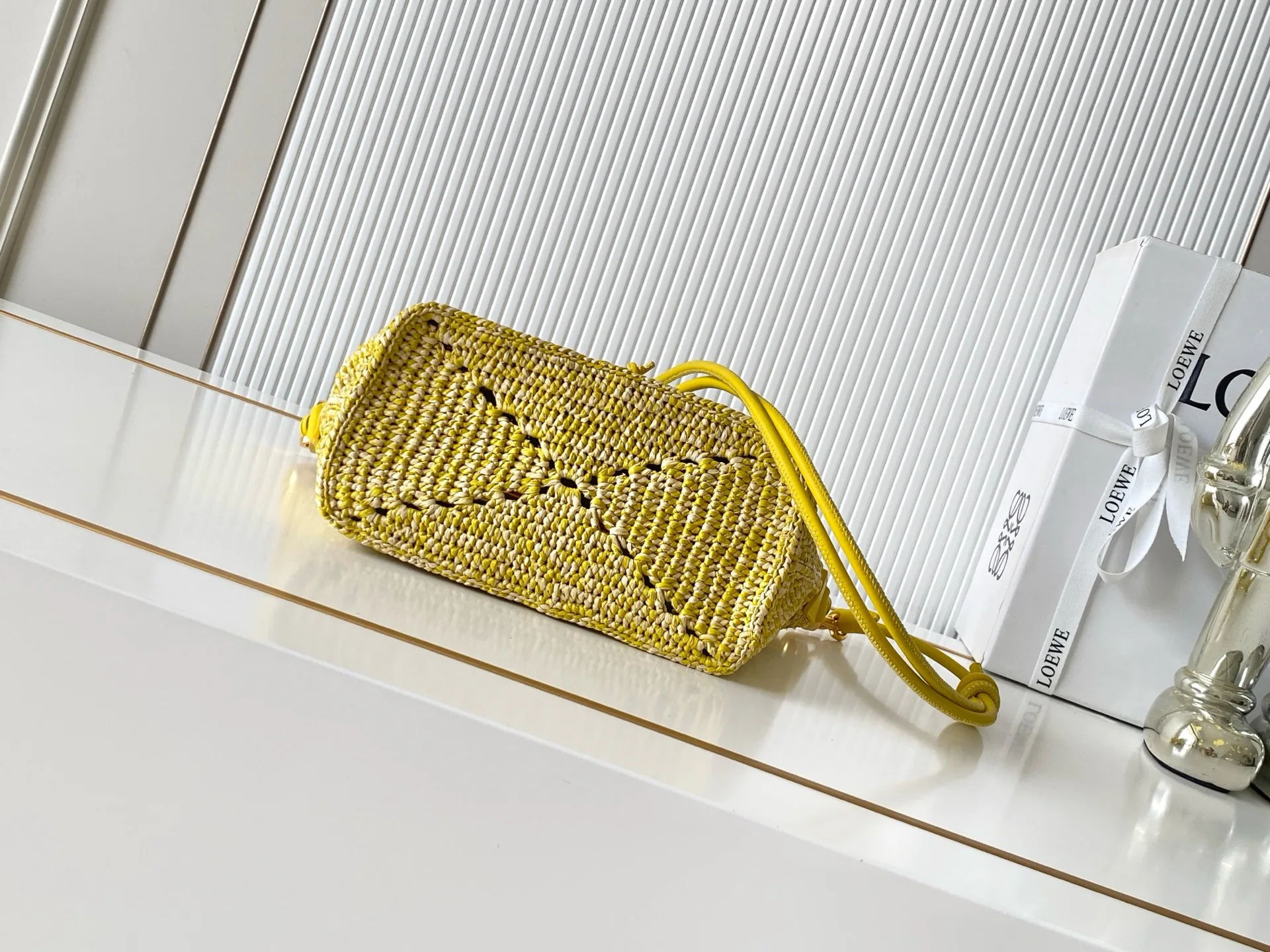 Women's Classic Handbags LOEWE 18004755