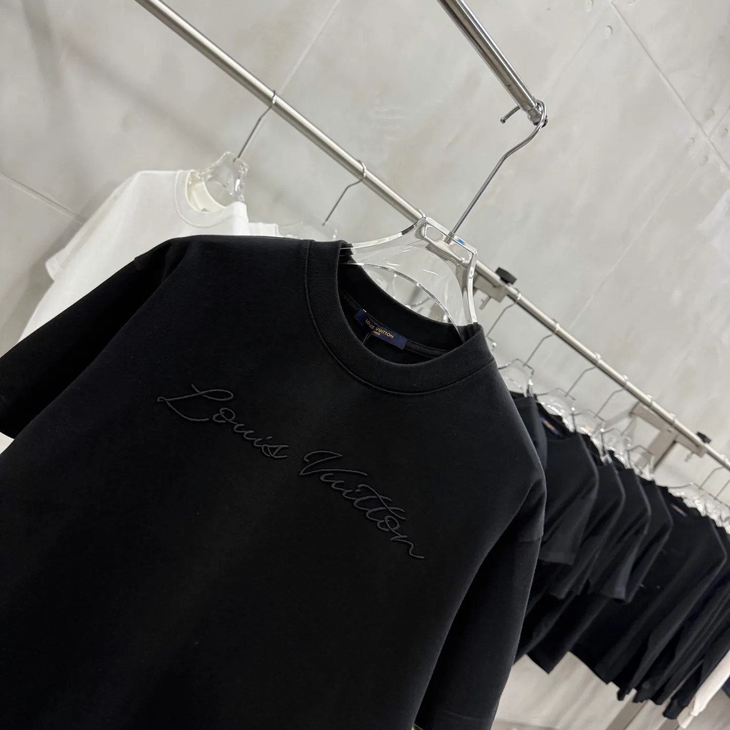 Men's T-Shirts LOUIS VUITTON 18408265