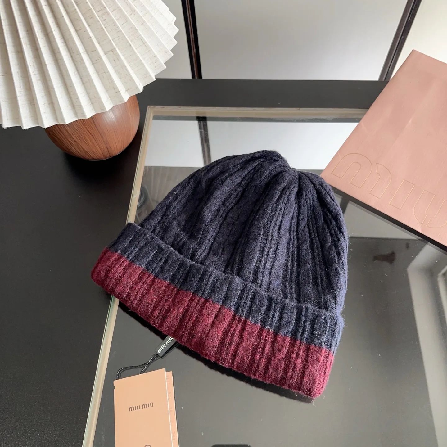 Hats MIU MIU 18449989