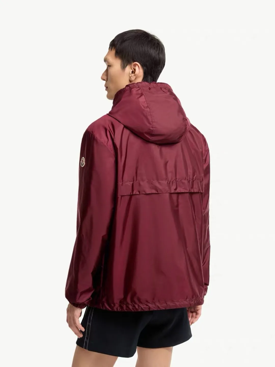 Women's Jackets And Down Jackets MONCLER 18002114