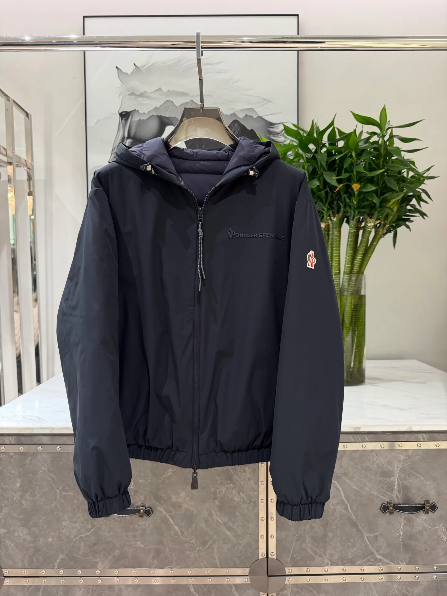 Men's Jackets And Down Jackets MONCLER 18462478