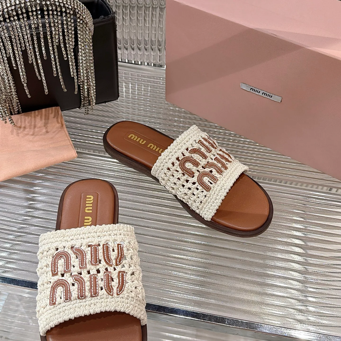 Women's Flip-Flops MIU MIU 17499582