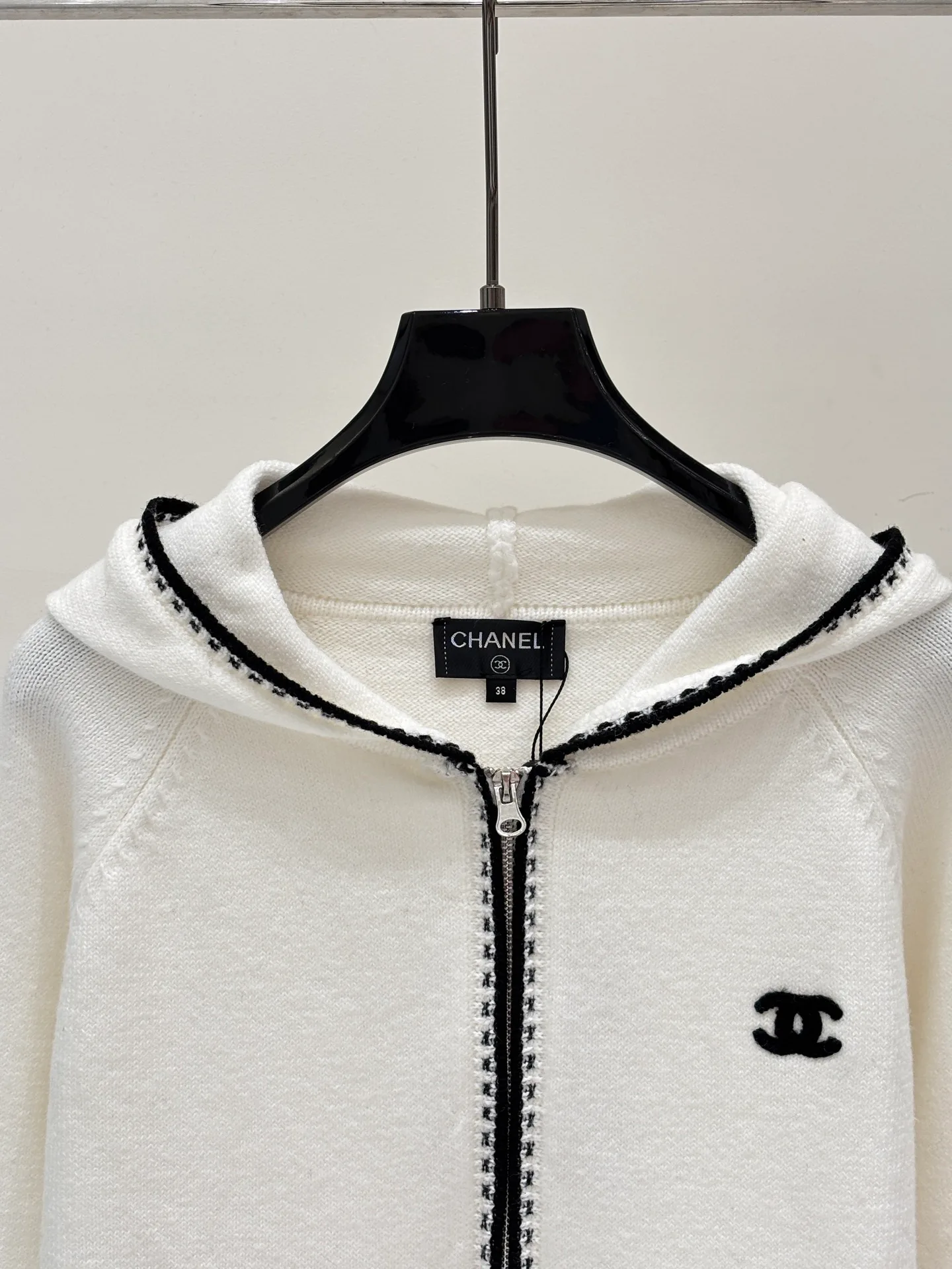 Women's Jumpers And Sweaters CHANEL 18032622