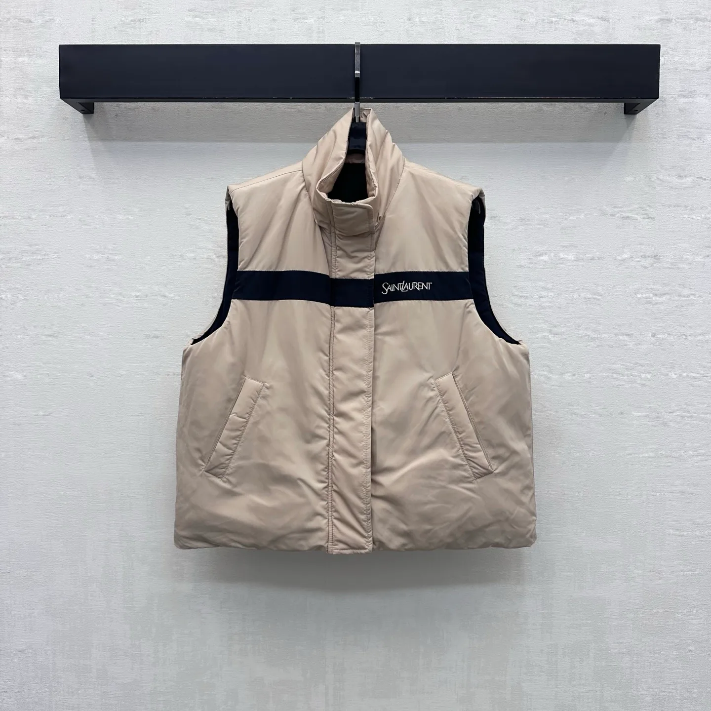 Women's Vests SAINT LAURENT 18226301