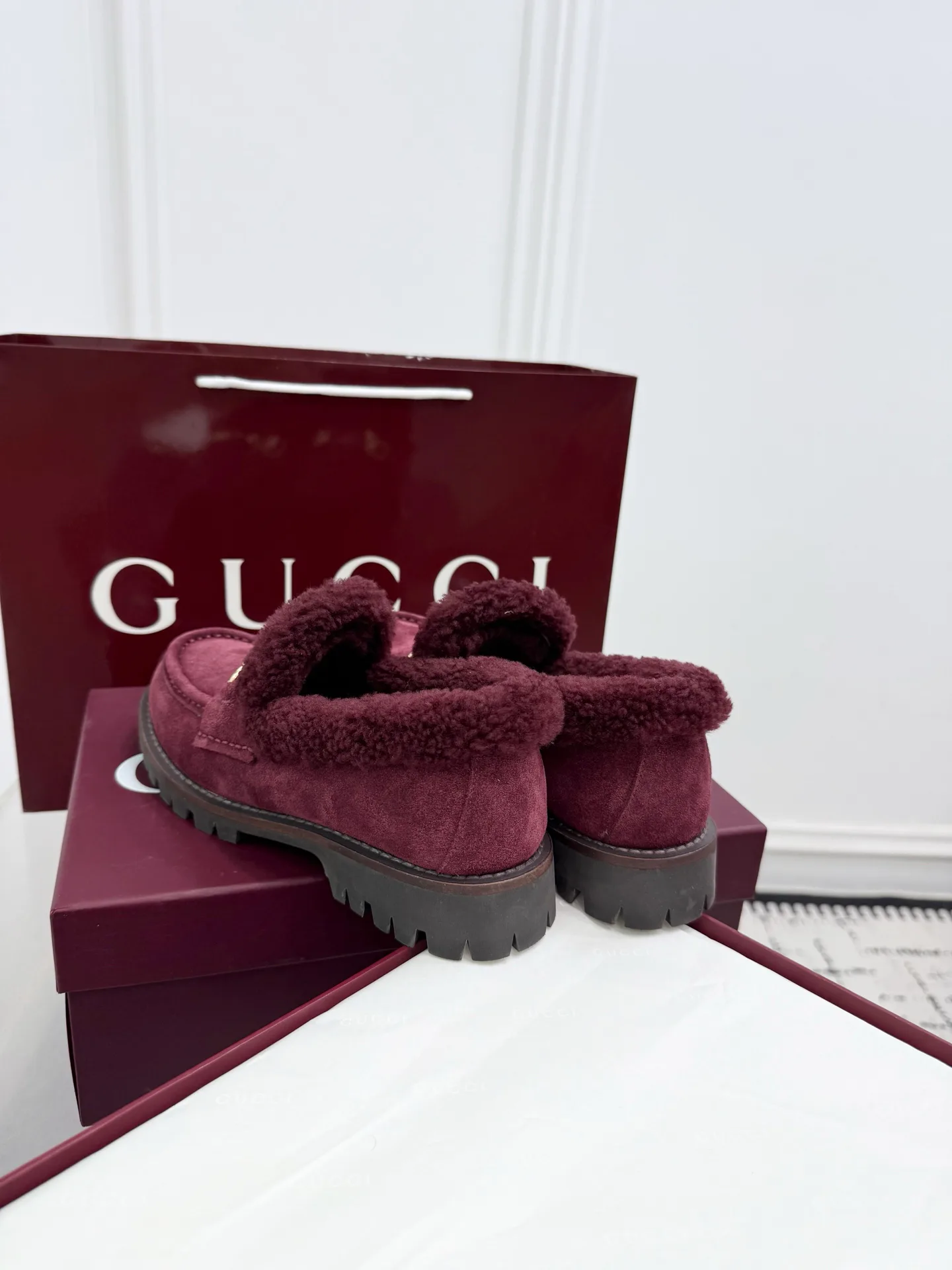 Women's Loafers And Moccasins GUCCI 18393492