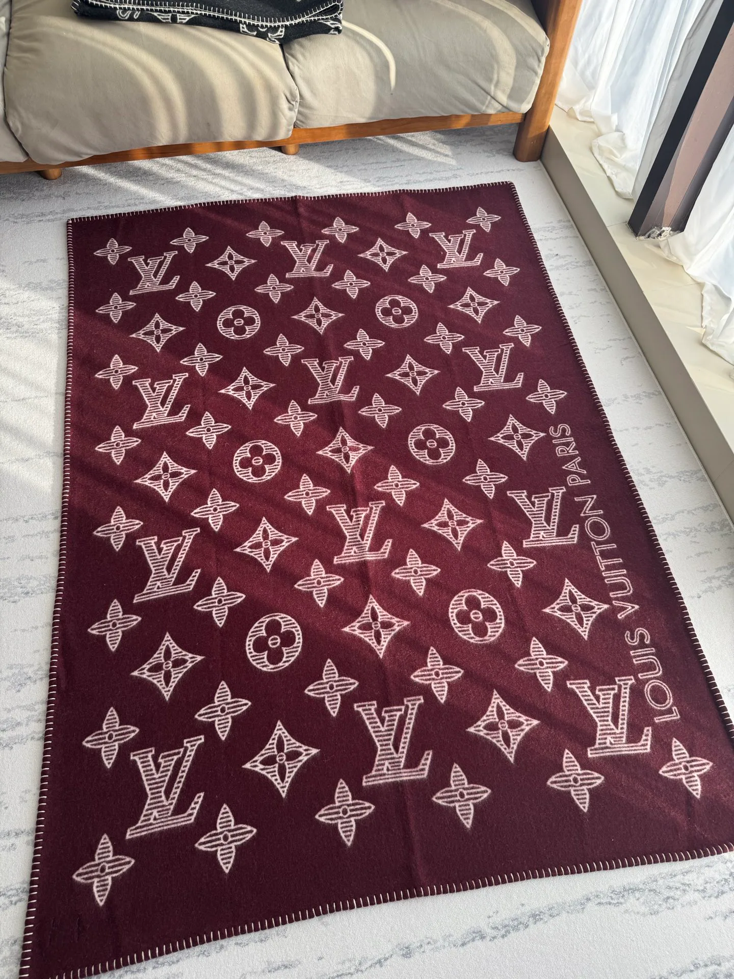 Textiles LOUIS VUITTON 18361609