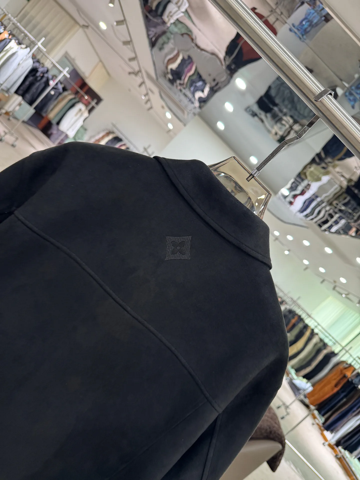 Men's Jackets And Down Jackets LOUIS VUITTON 18084150