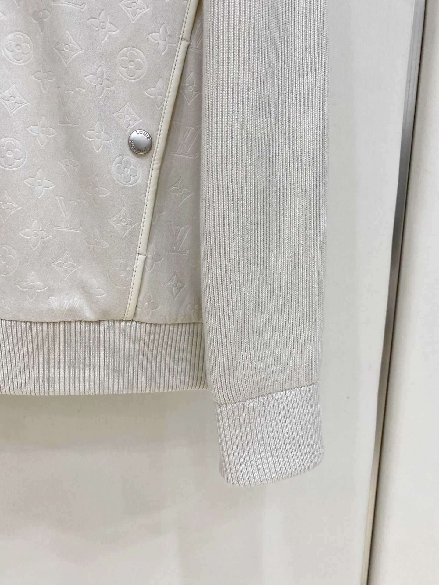 Men's Jackets And Down Jackets LOUIS VUITTON 18368825