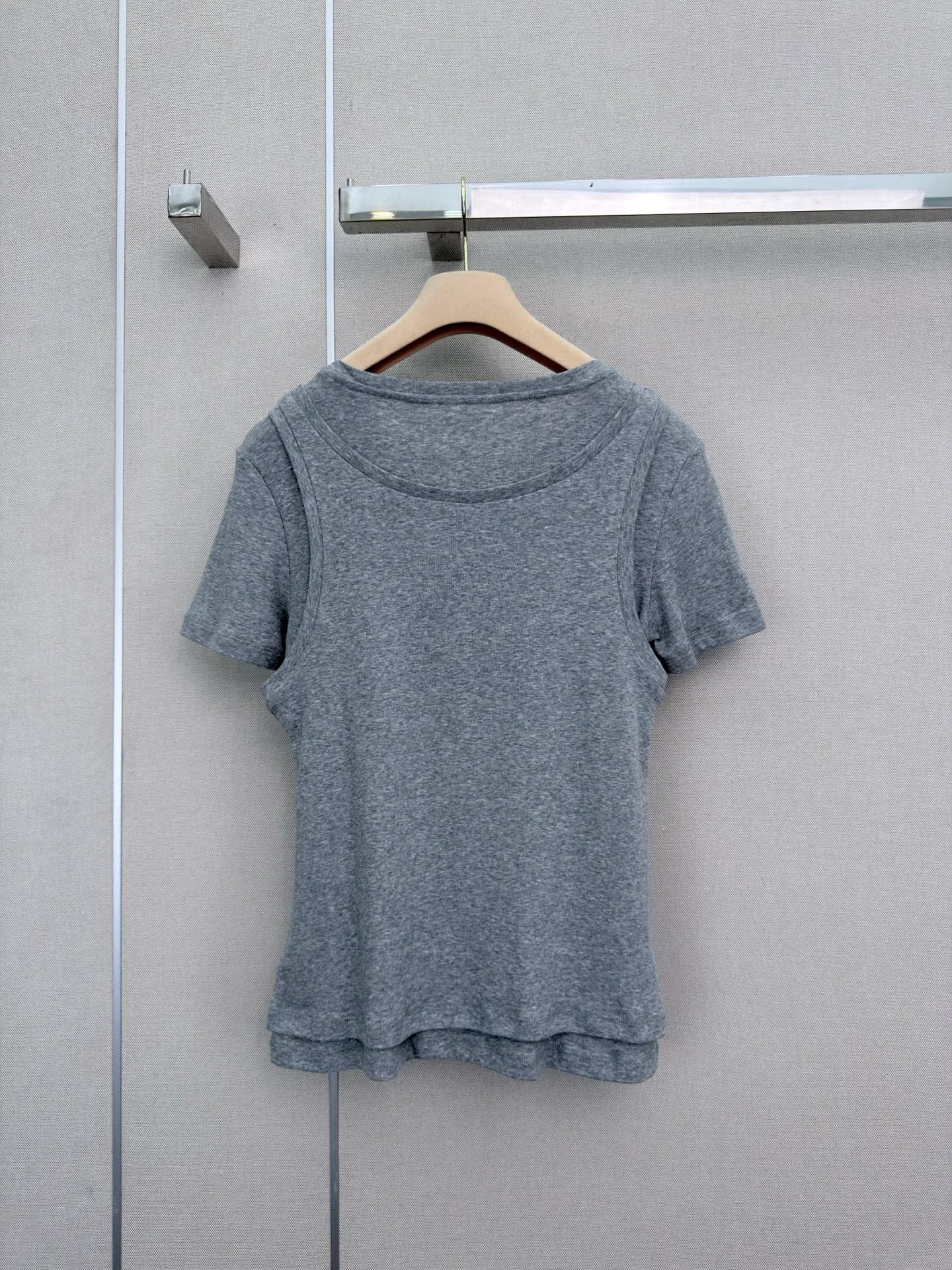Women's T-Shirts MIU MIU 18199299