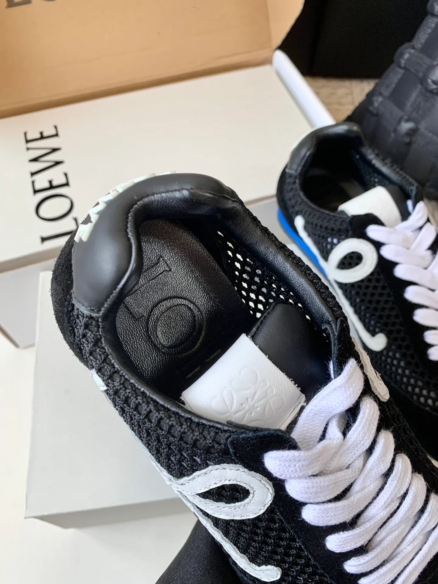 Women's Sneakers LOEWE 17539006