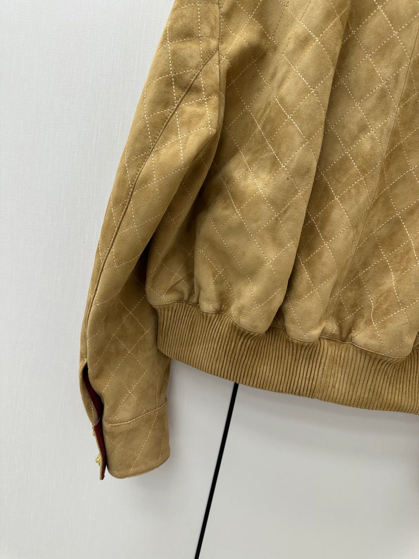 Women's Leather Jackets And Sheepskin Coats CHANEL 18172811
